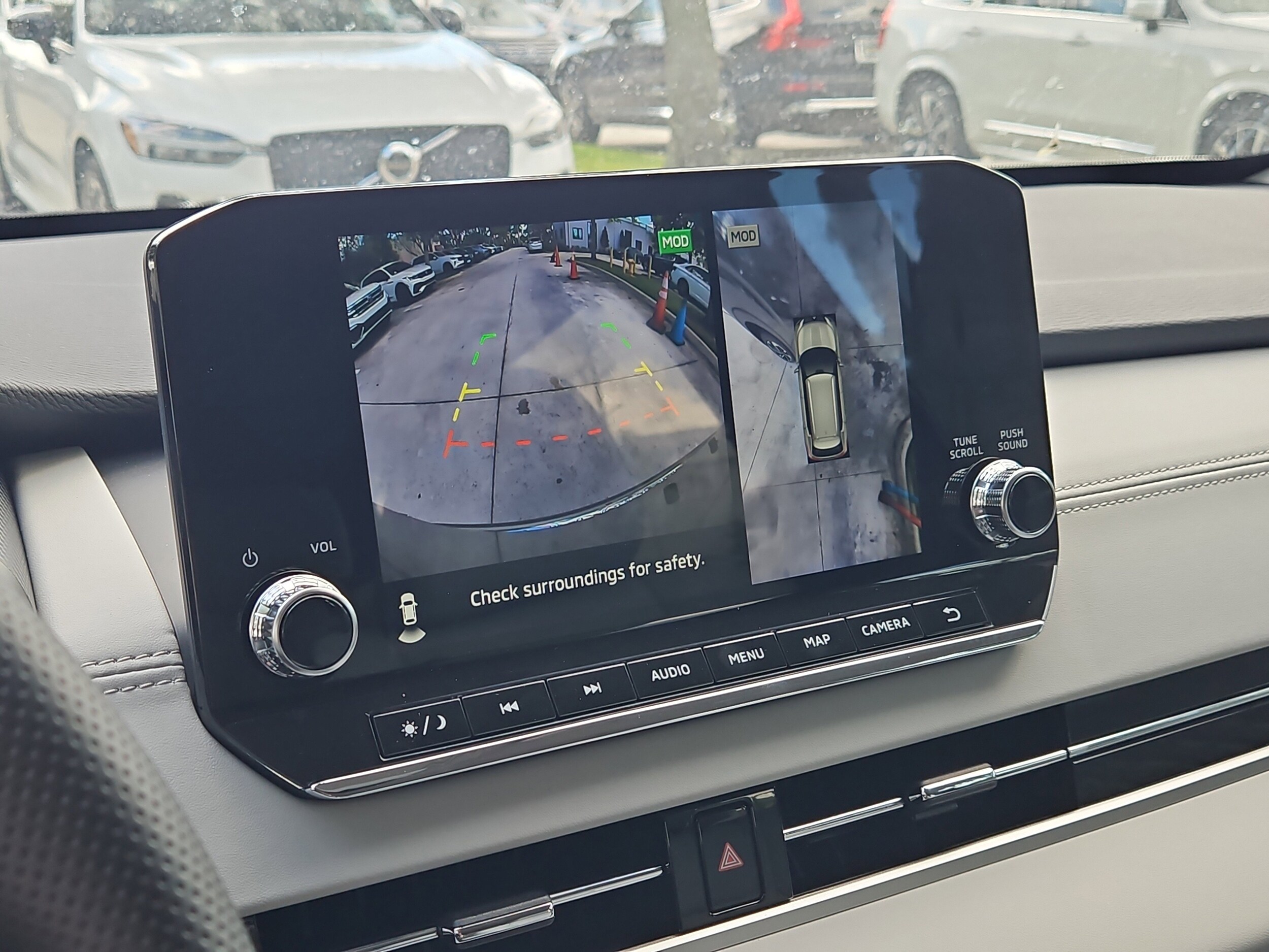 2025 Mitsubishi Outlander Plug-in Hybrid SEL - Photo 16