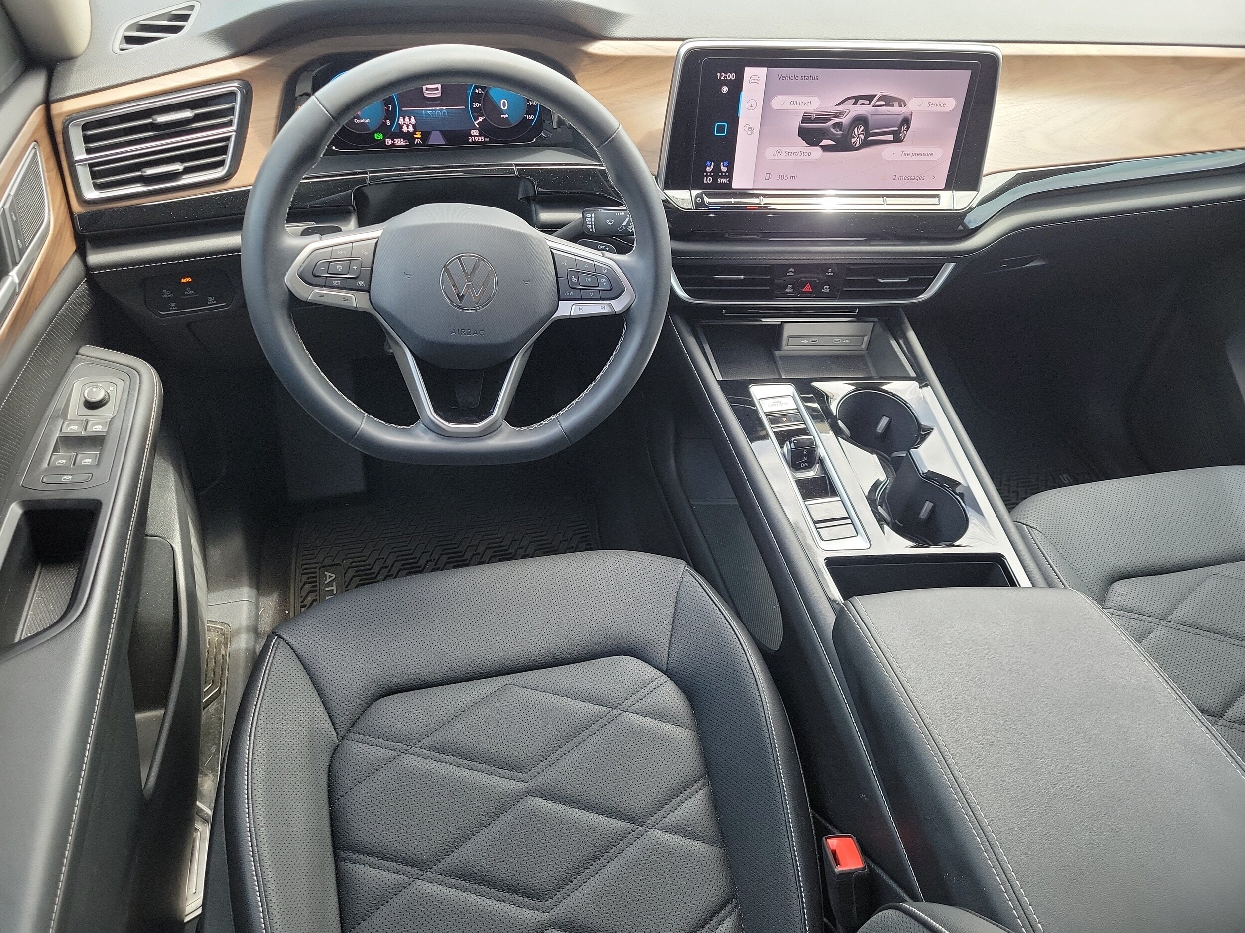 2024 Volkswagen Atlas SE w/Tech - Photo 11