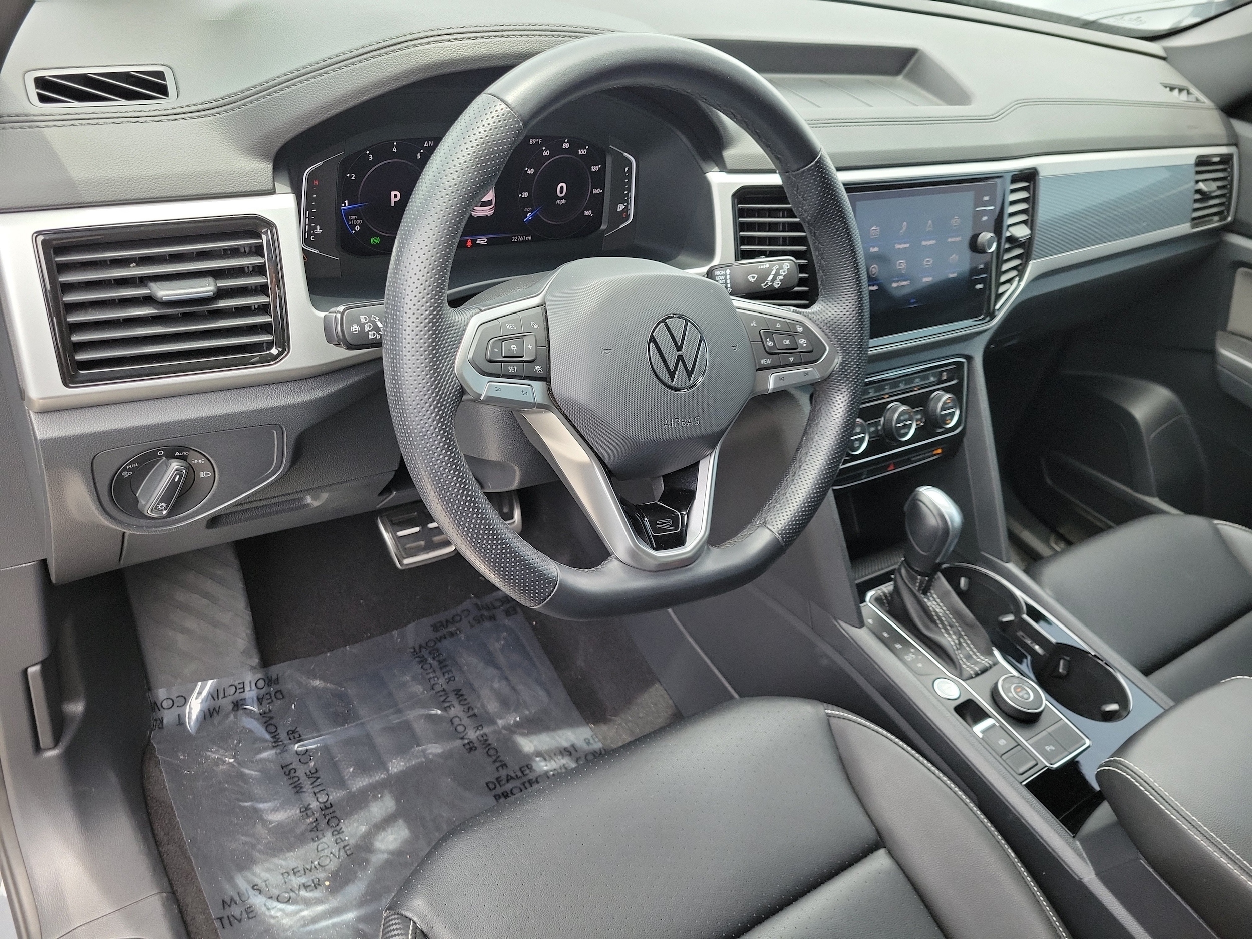 2023 Volkswagen Atlas Cross Sport SEL R-Line Black - Photo 18