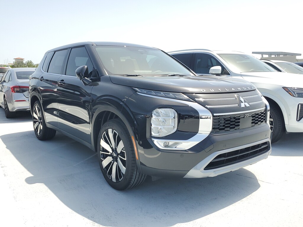 New 2026 Mitsubishi Outlander SE SUV