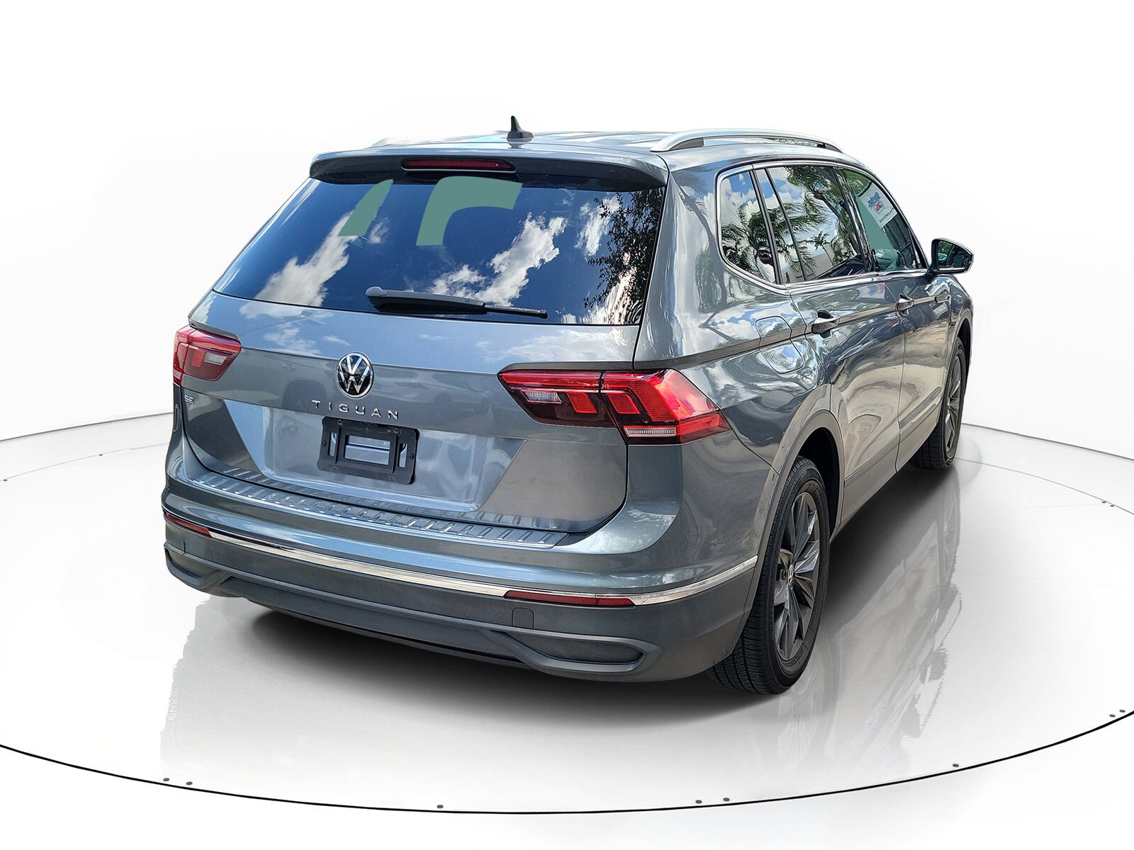 2023 Volkswagen Tiguan SE - Photo 8