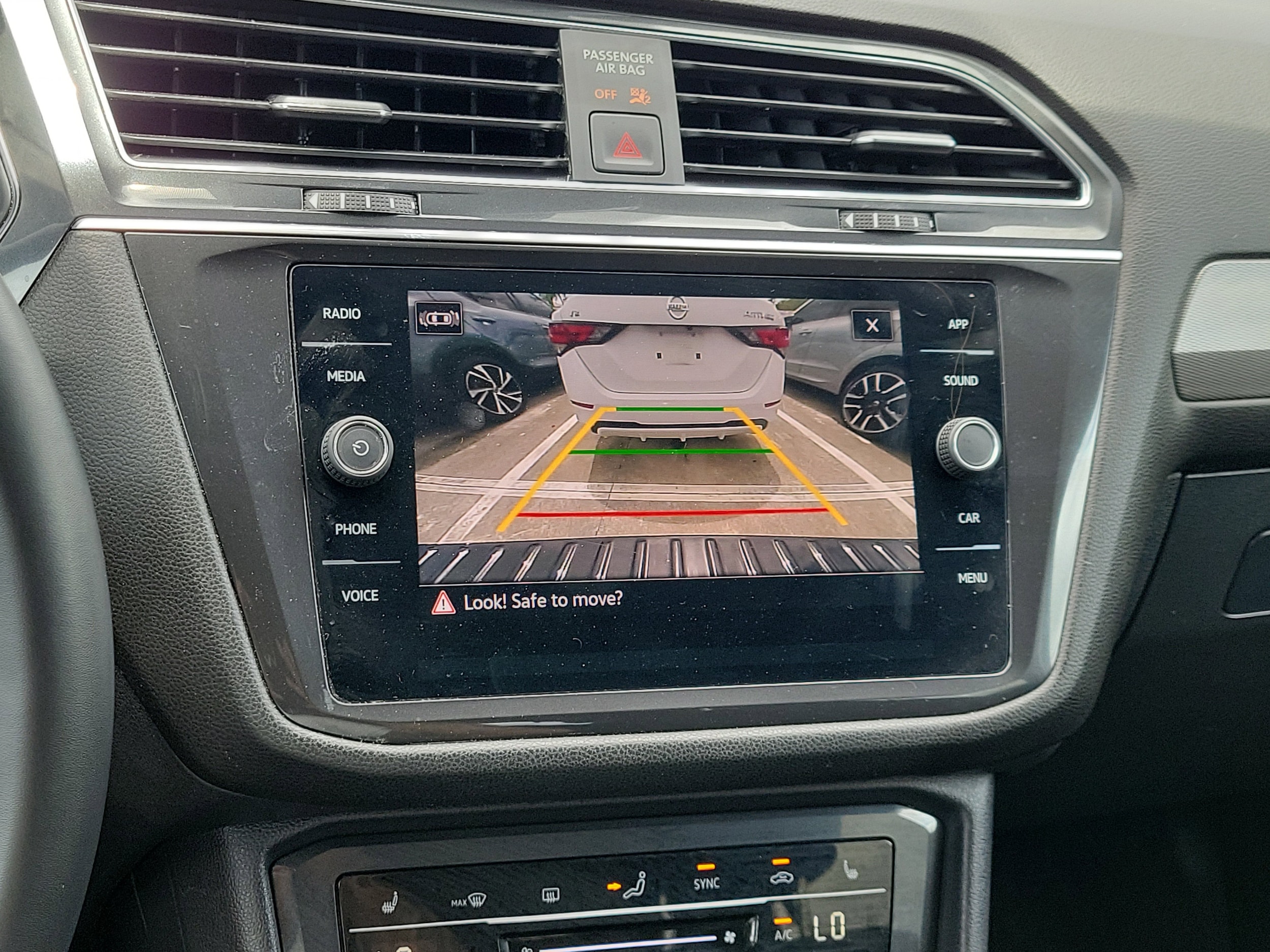 2023 Volkswagen Tiguan SE - Photo 26