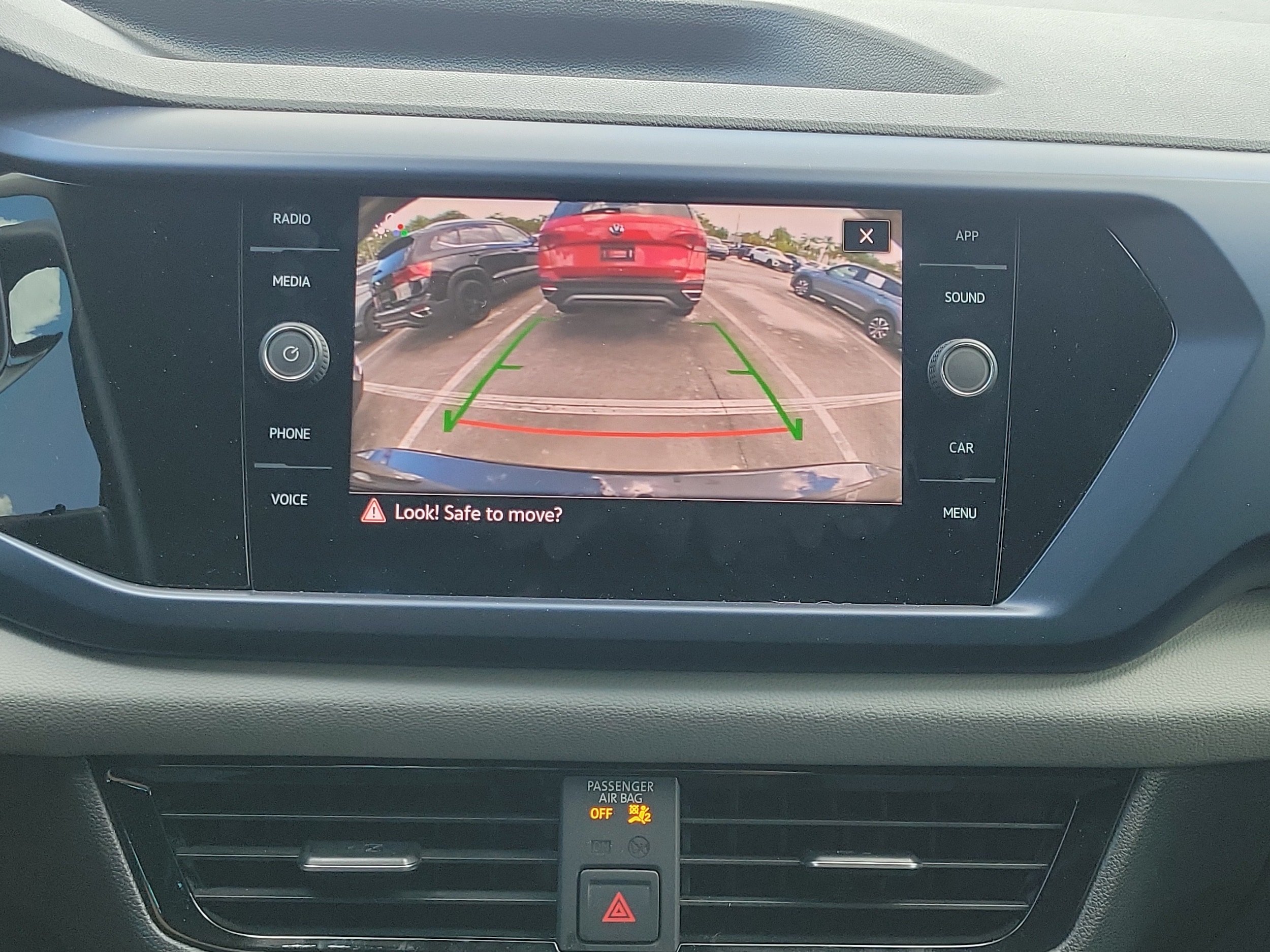 2023 Volkswagen Taos SE - Photo 27