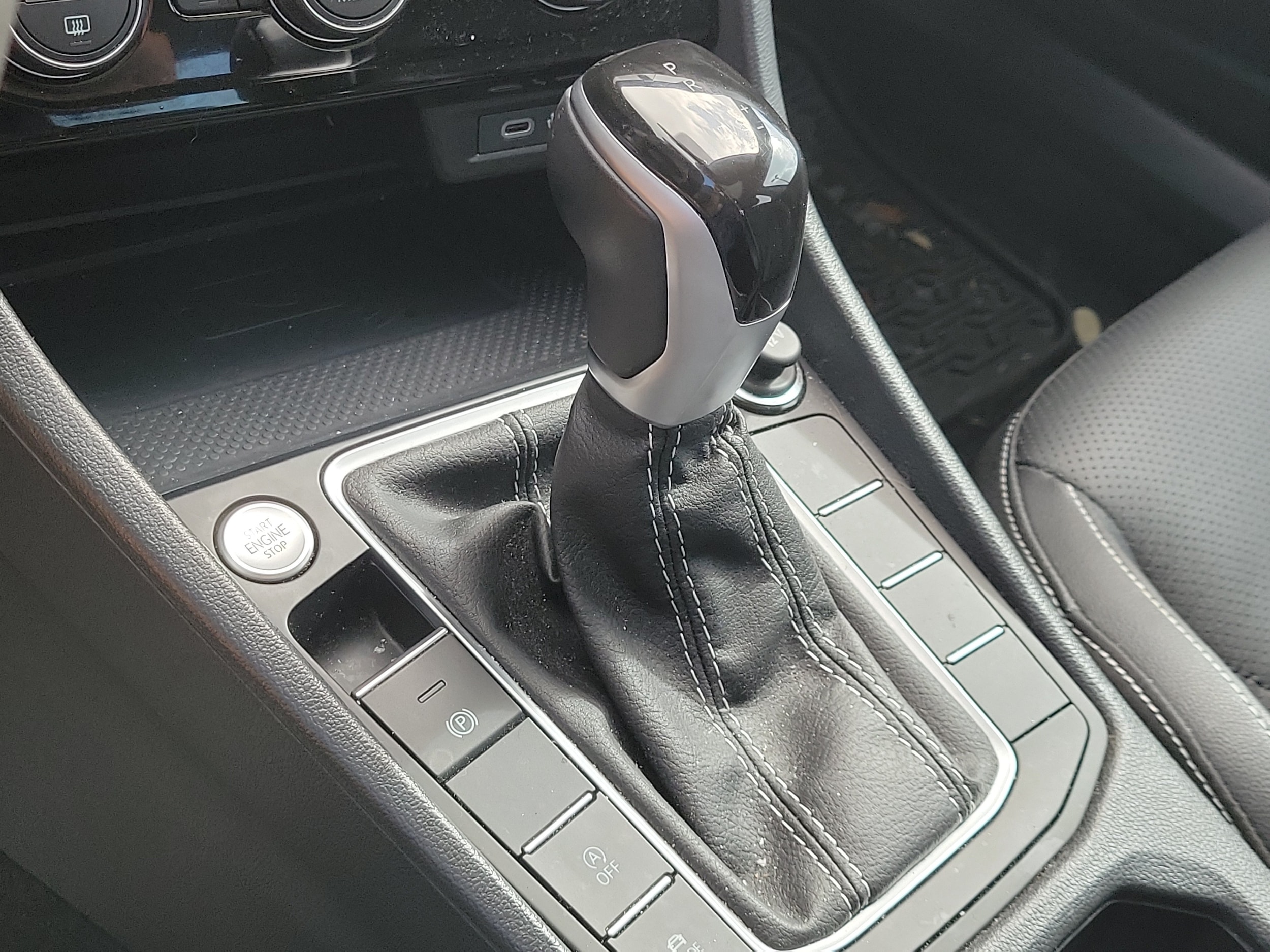 2024 Volkswagen Jetta SEL - Photo 23
