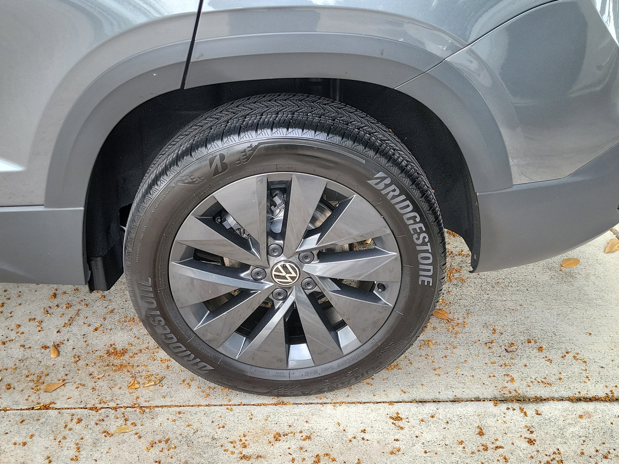 2024 Volkswagen Taos S - Photo 6