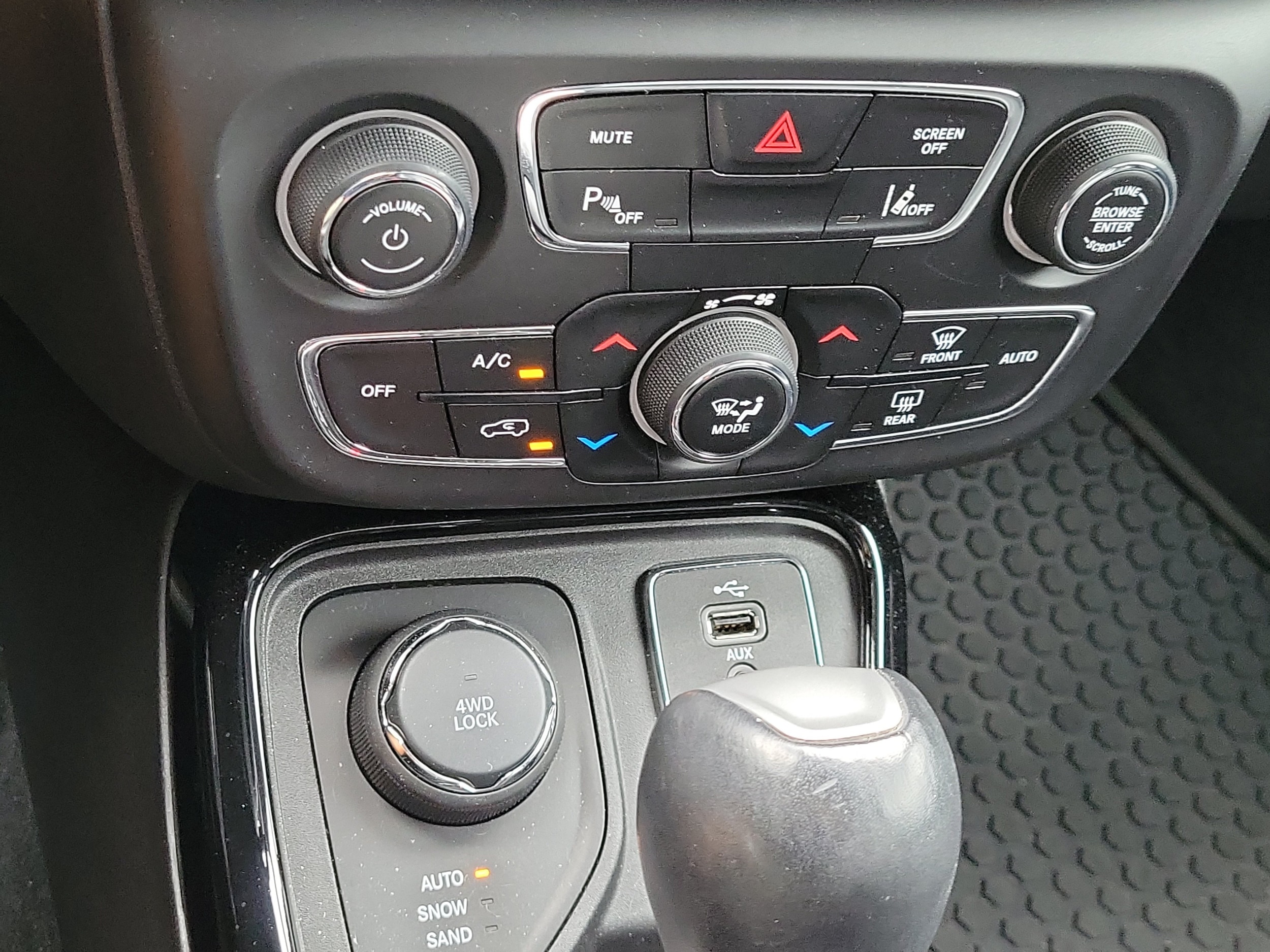 2018 Jeep Compass Limited - Photo 29