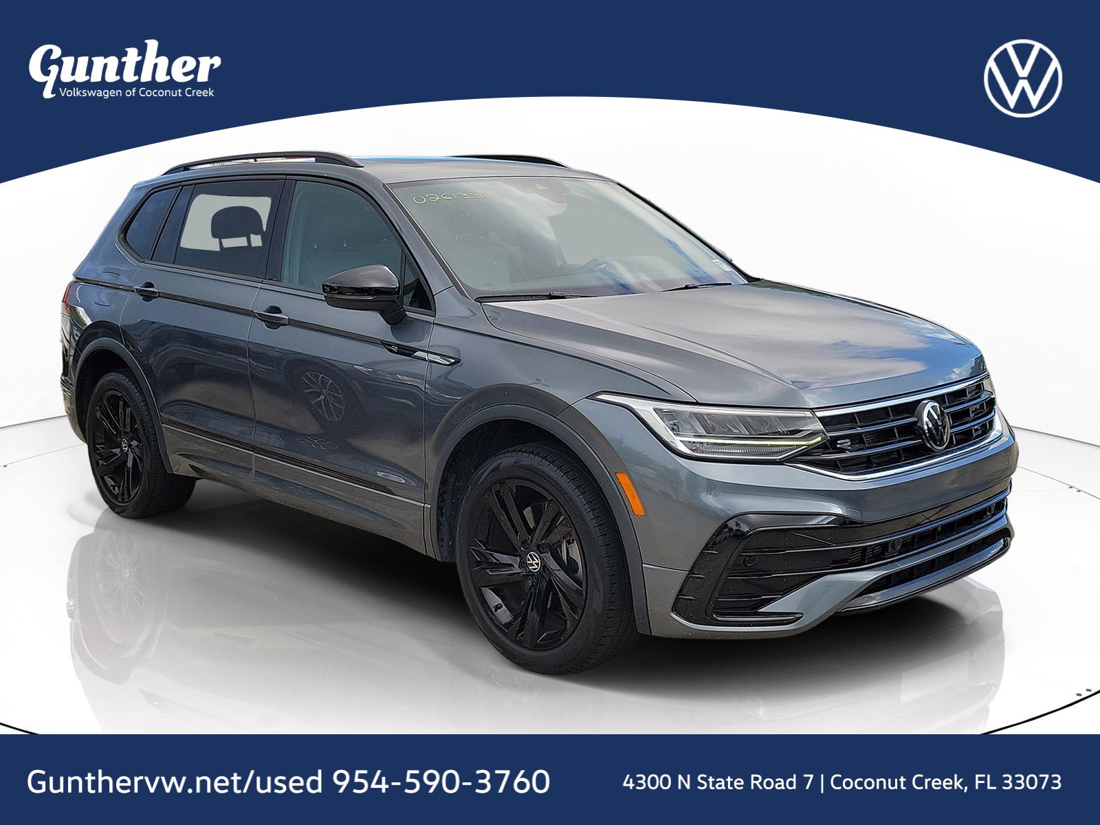 2023 Volkswagen Tiguan SE R-LINE BLACK - Photo 1