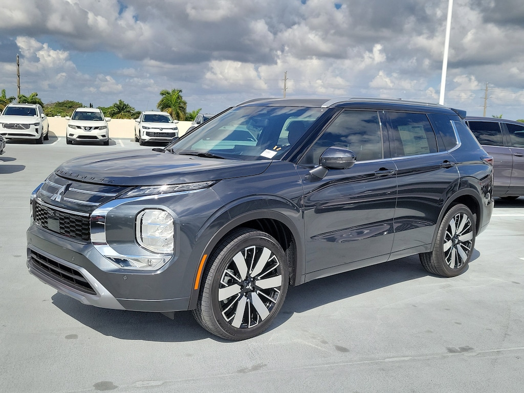 New 2026 Mitsubishi Outlander SEL SUV
