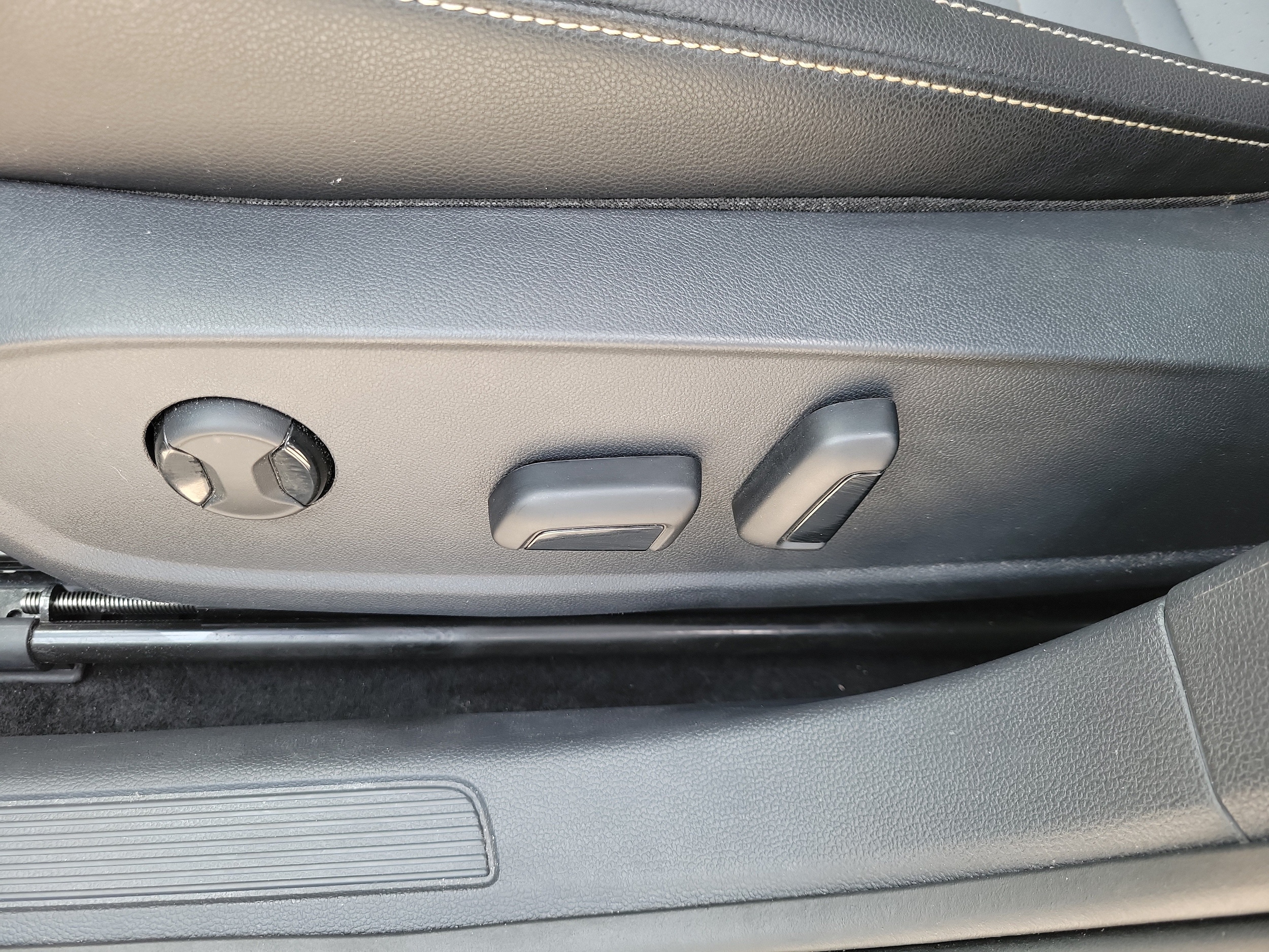 2025 Volkswagen Jetta SE - Photo 20