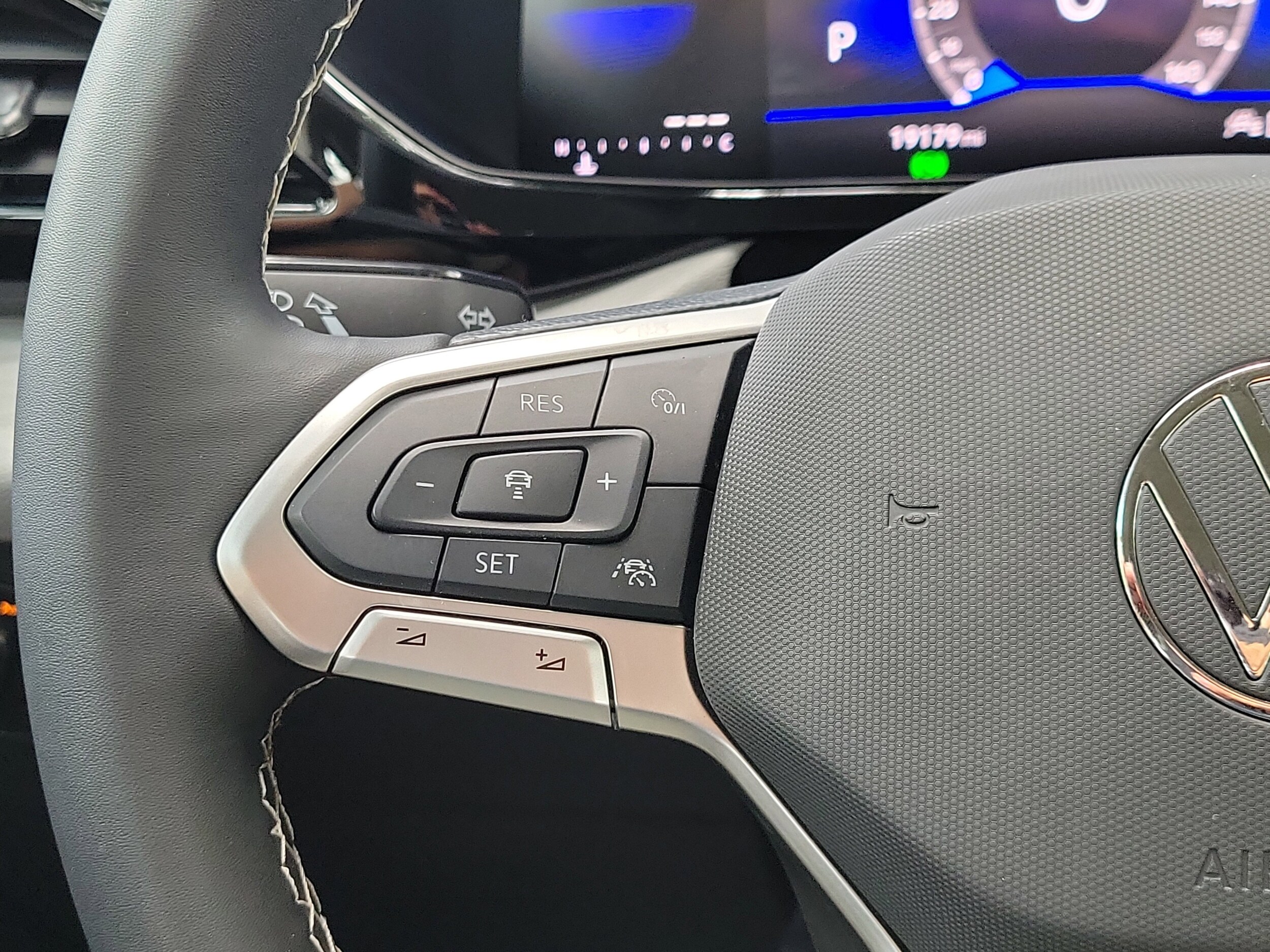 2024 Volkswagen Taos S - Photo 23