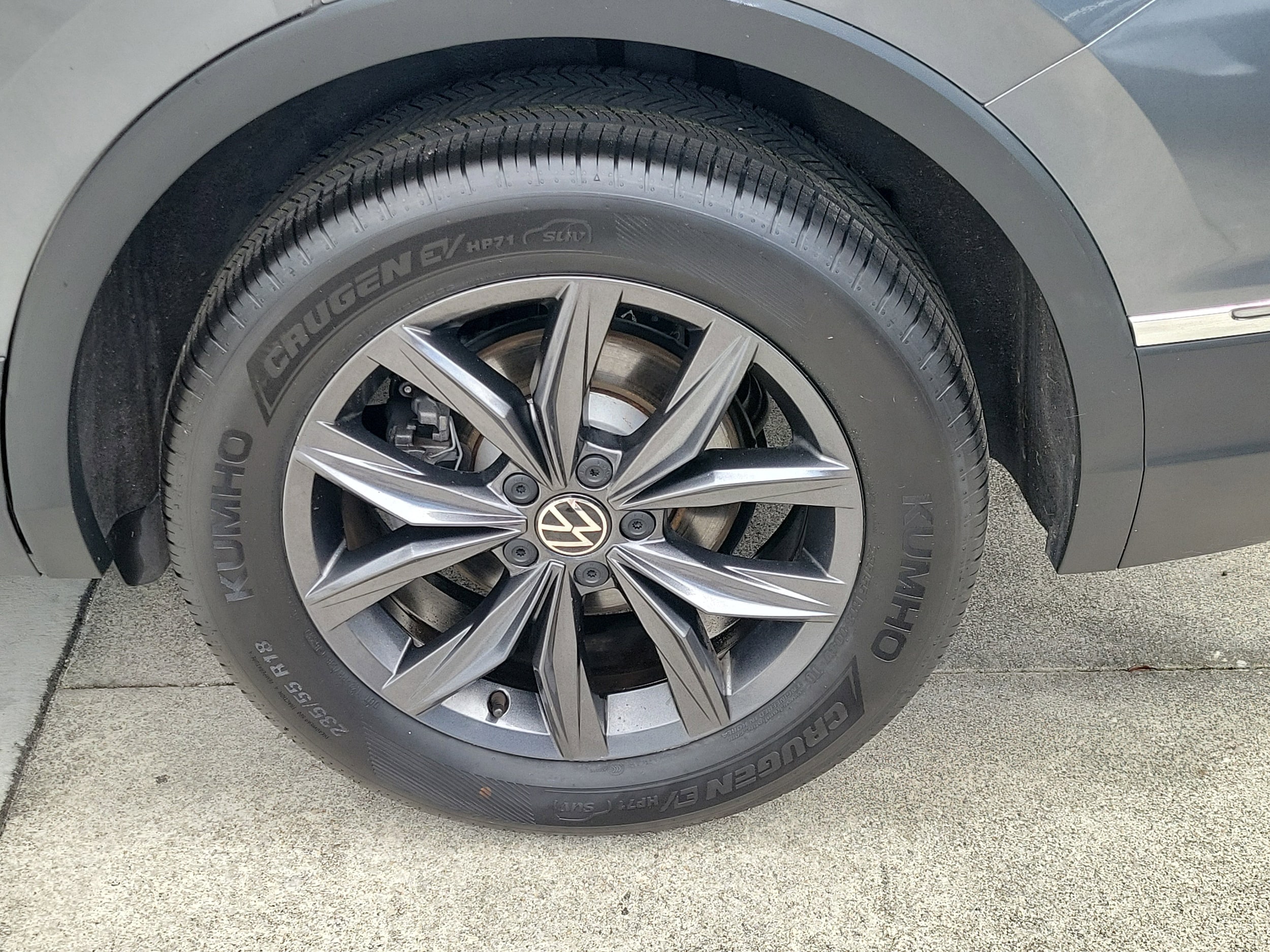 2023 Volkswagen Tiguan SE - Photo 6