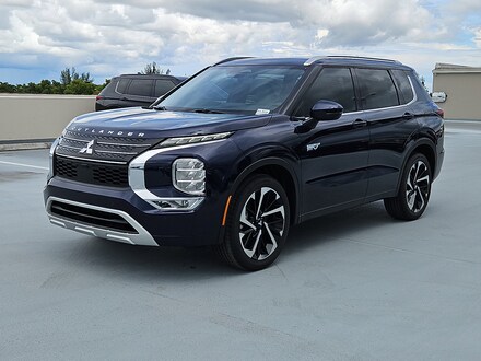 2025 Mitsubishi Outlander PHEV SEL SUV