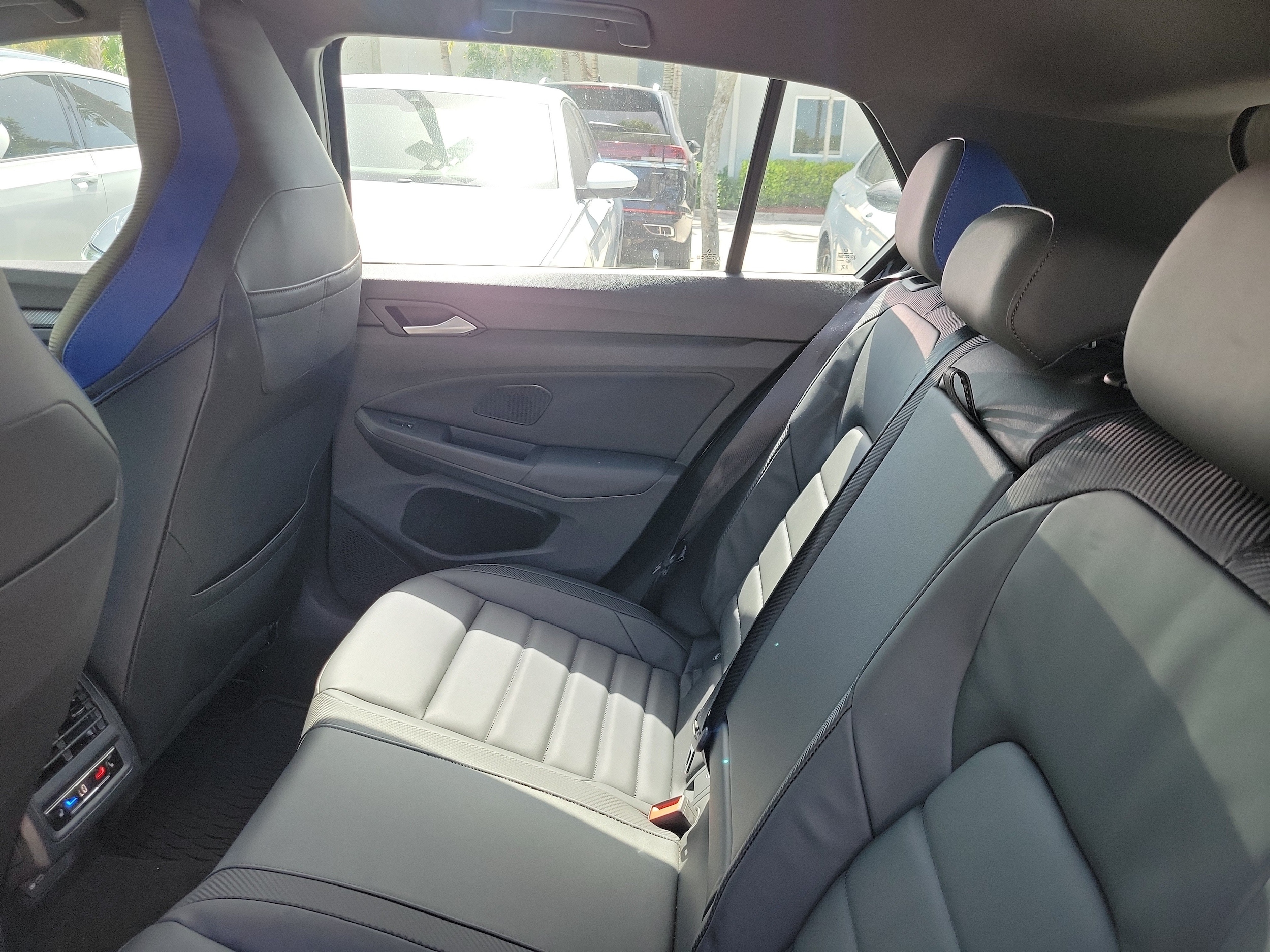 2024 Volkswagen Golf R R - Photo 13