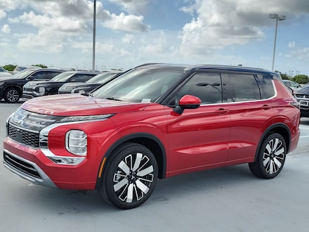 2025 Mitsubishi Outlander SEL SUV
