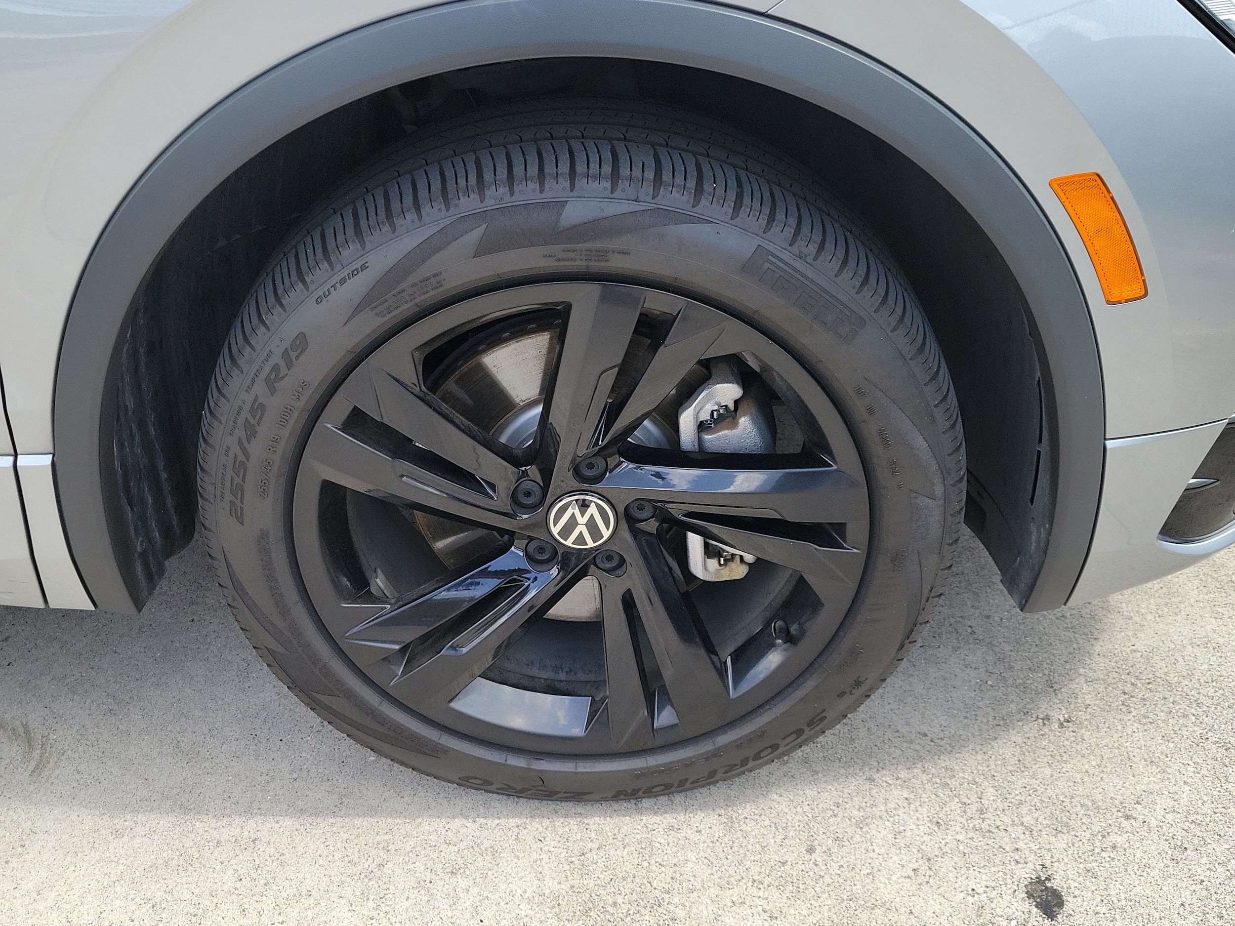 2023 Volkswagen Tiguan SE R-LINE BLACK - Photo 10