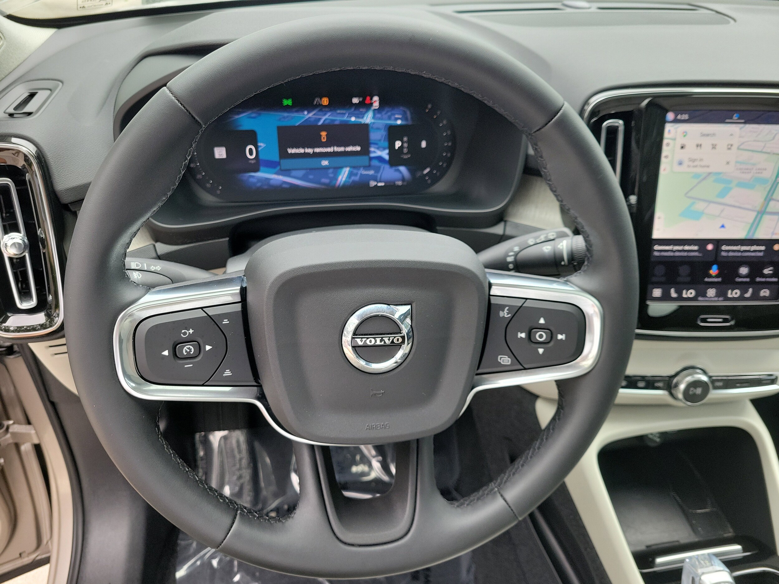 2024 Volvo XC40 Plus - Photo 23
