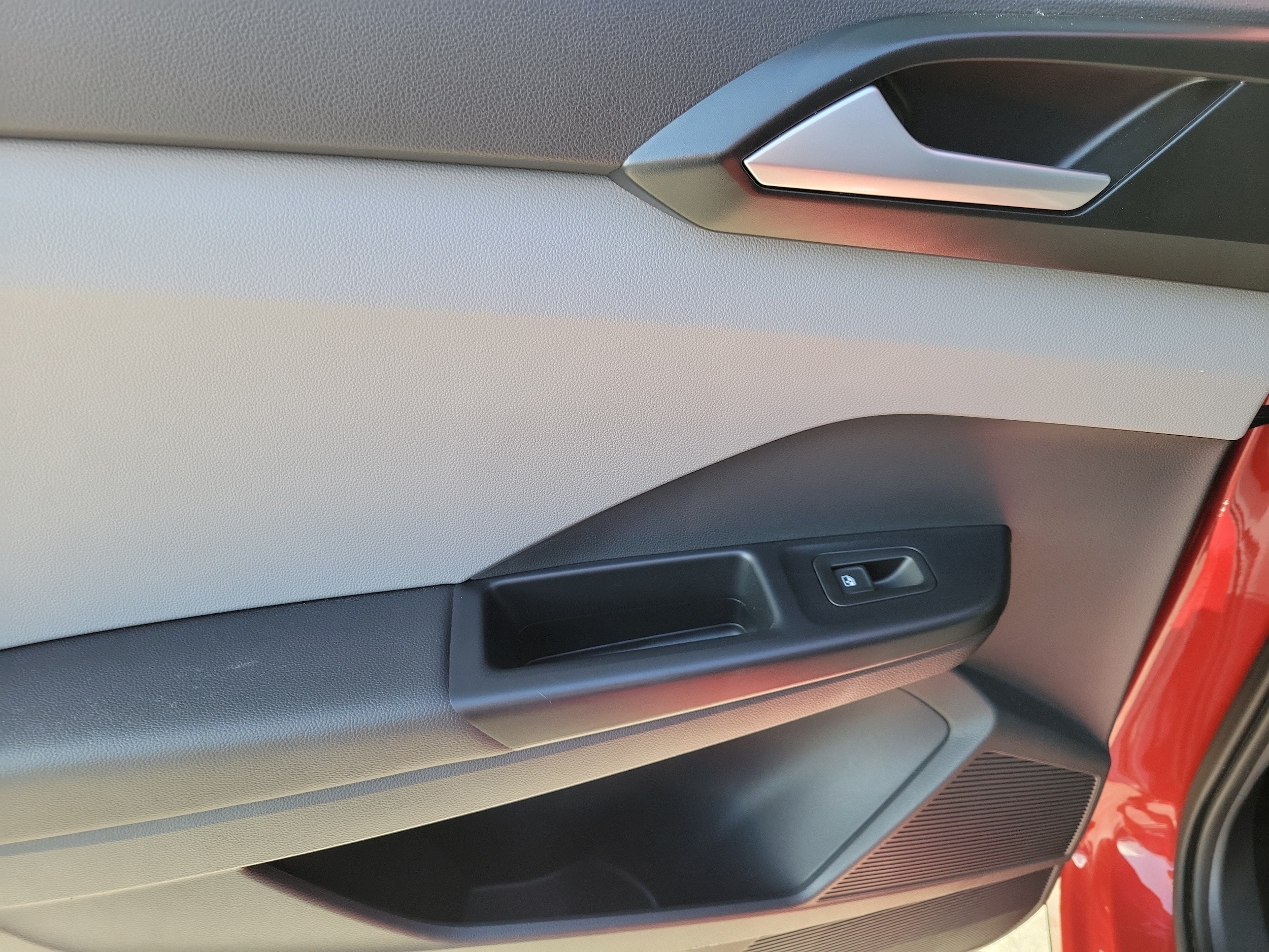 2023 Volkswagen Taos SE - Photo 12
