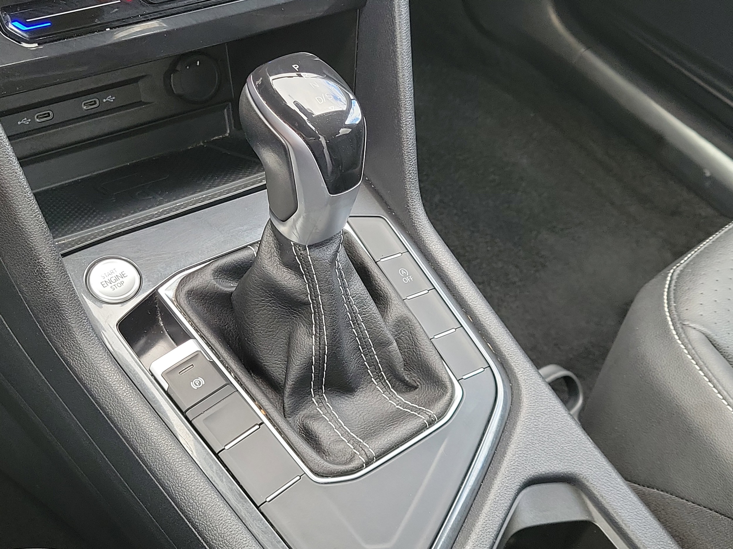 2023 Volkswagen Tiguan SE - Photo 28