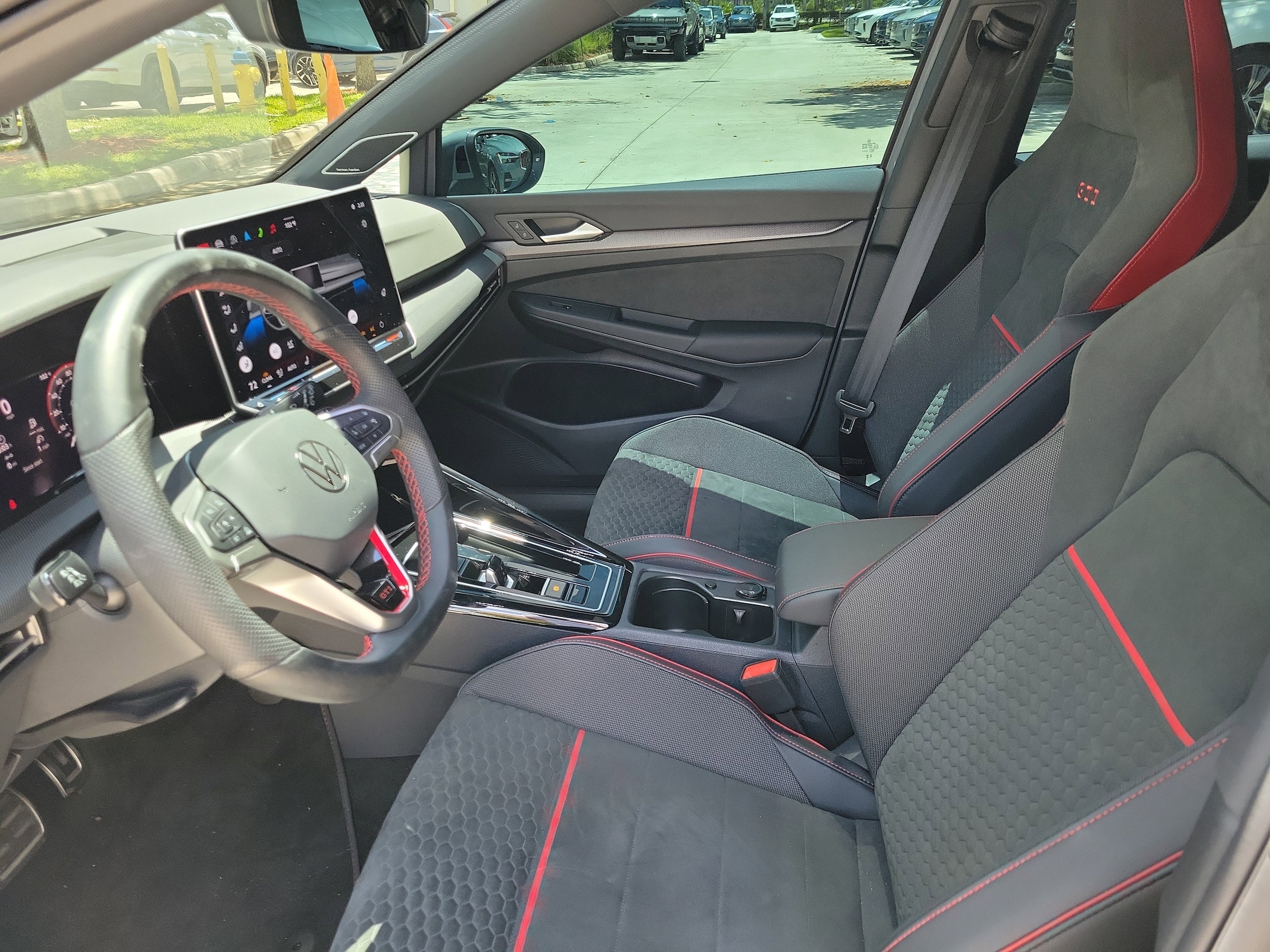 2026 Volkswagen Golf GTI SE - Photo 17