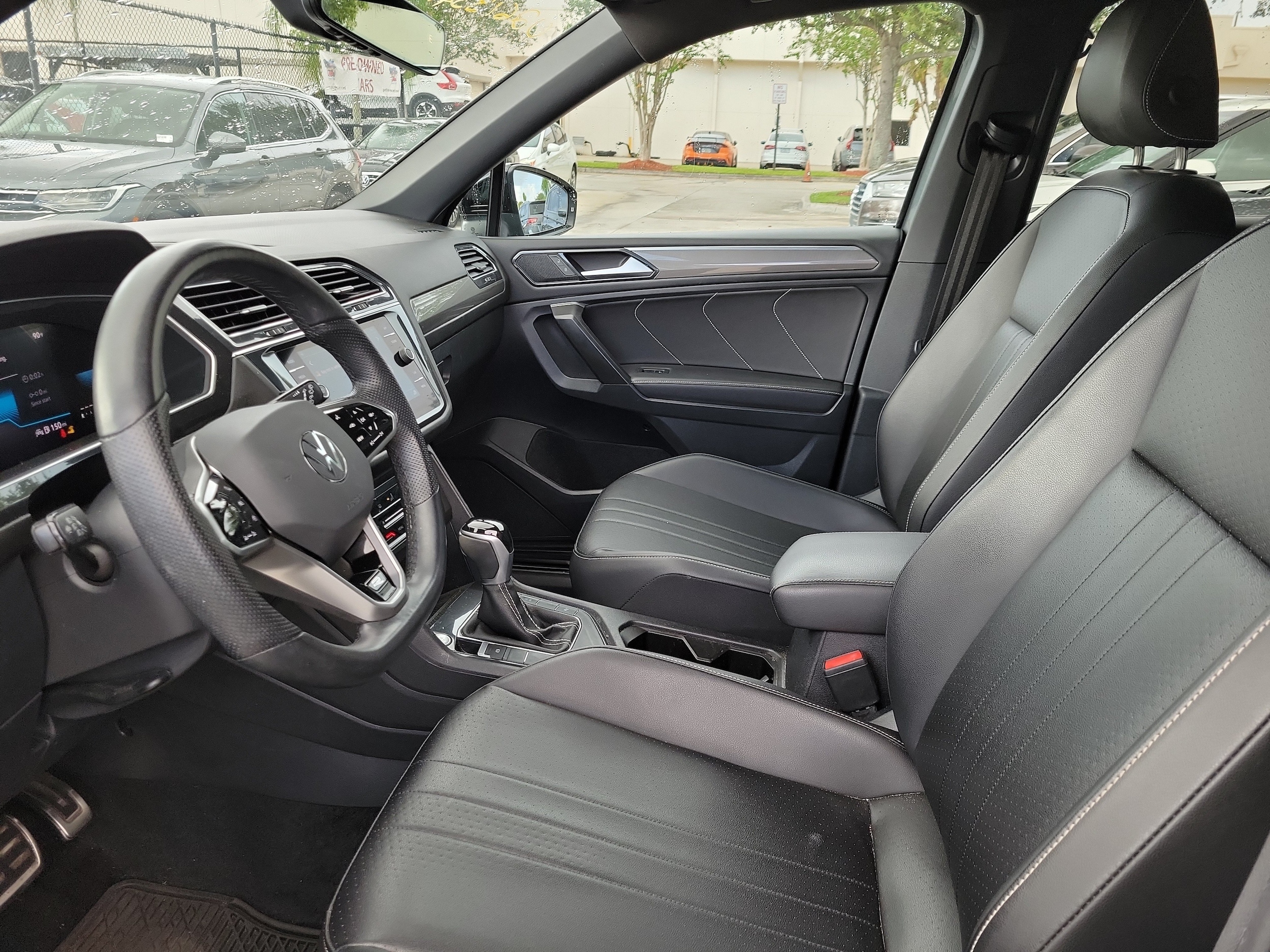 2023 Volkswagen Tiguan SE R-LINE BLACK - Photo 16