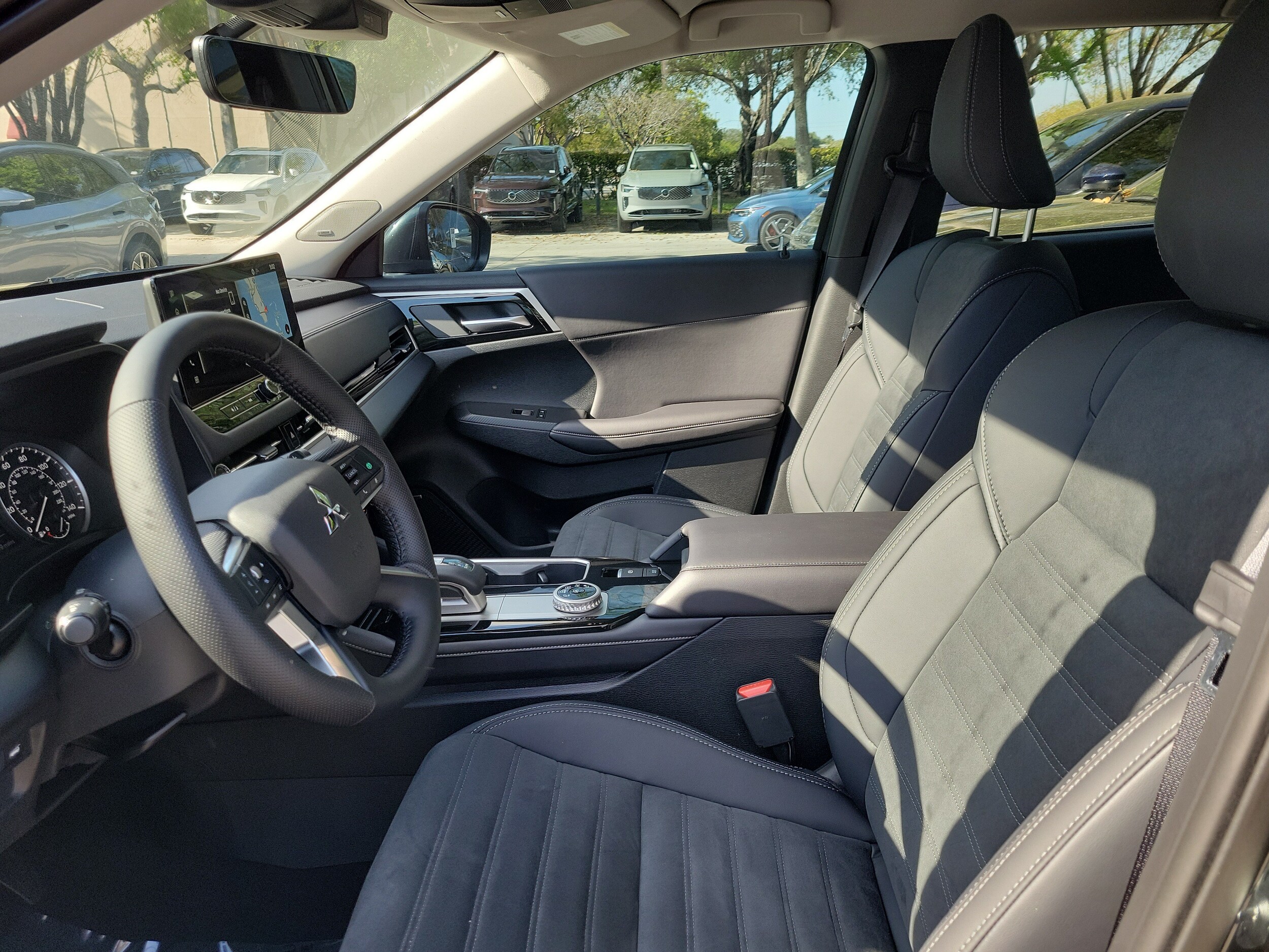 2026 Mitsubishi Outlander SE - Photo 10