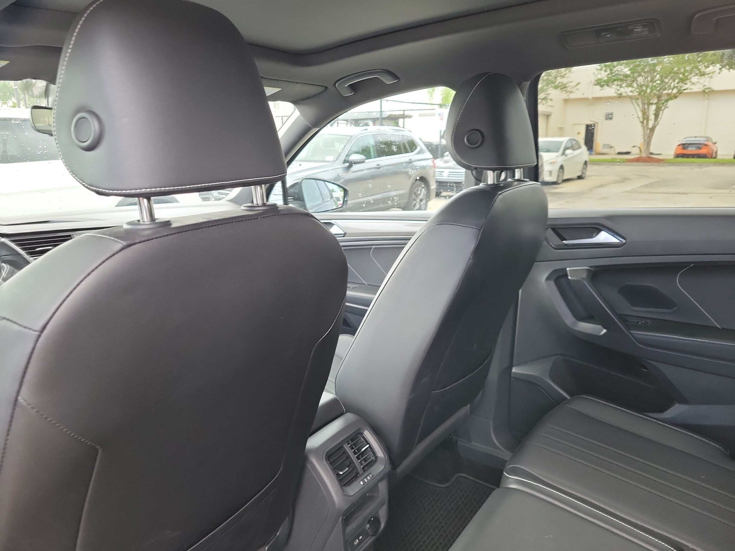2023 Volkswagen Tiguan SE R-LINE BLACK - Photo 14