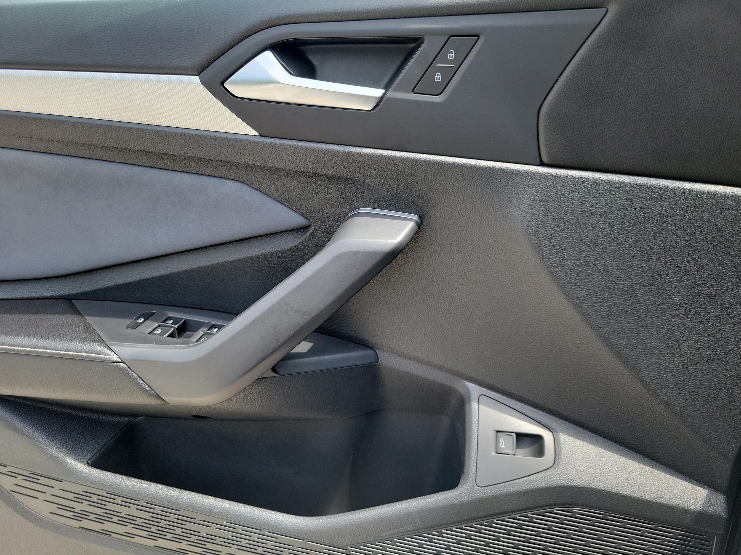 2025 Volkswagen Jetta SE - Photo 21