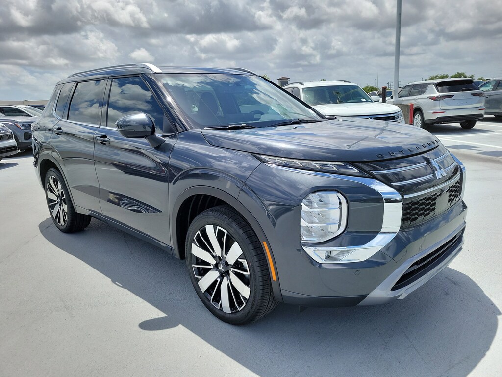 New 2026 Mitsubishi Outlander SEL SUV