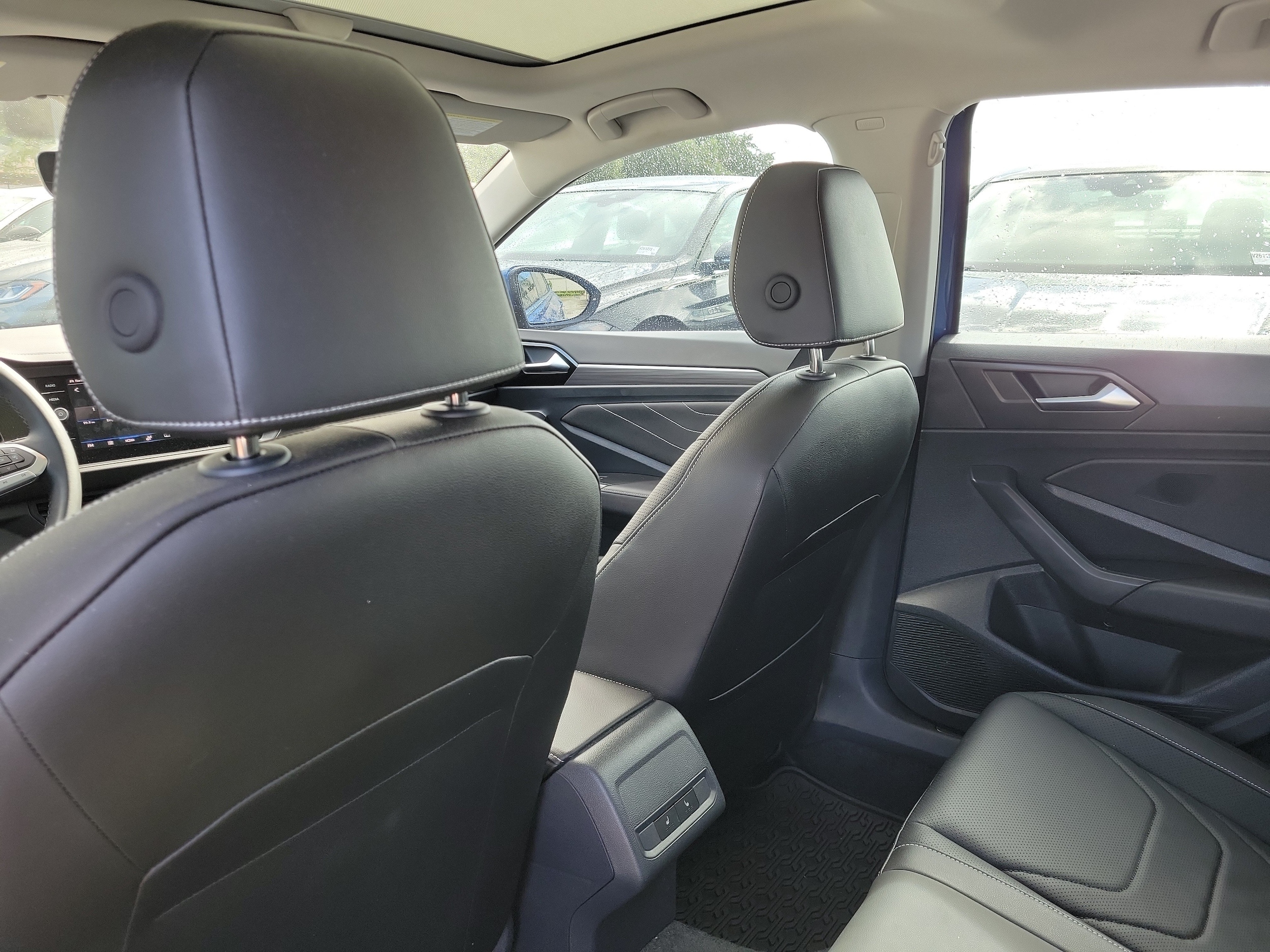 2024 Volkswagen Jetta SEL - Photo 11