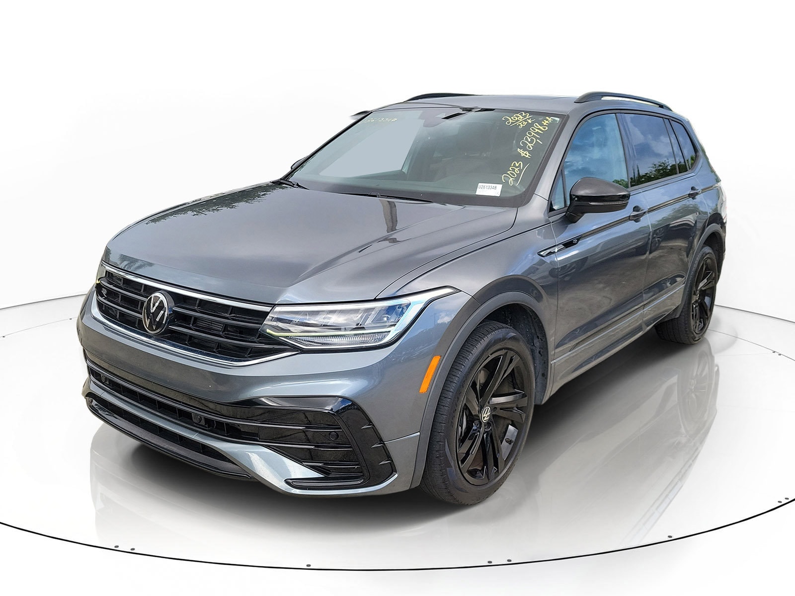 2023 Volkswagen Tiguan SE R-LINE BLACK - Photo 3