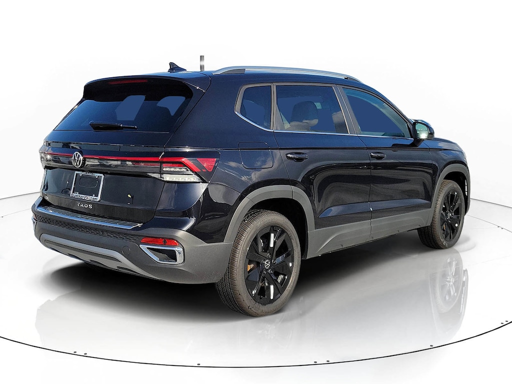 New 2026 Volkswagen Taos 1.5T SE SUV