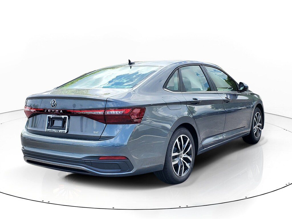 New 2026 Volkswagen Jetta 1.5T SE Sedan