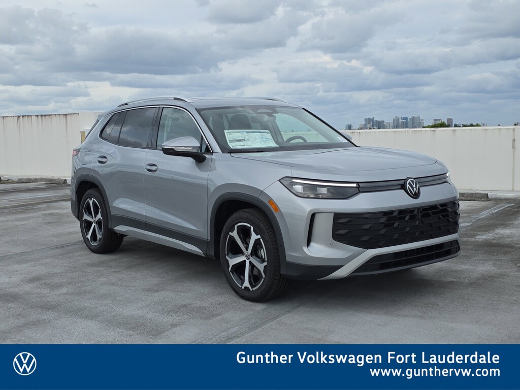 New 2026 Volkswagen Tiguan 2.0T SE SUV