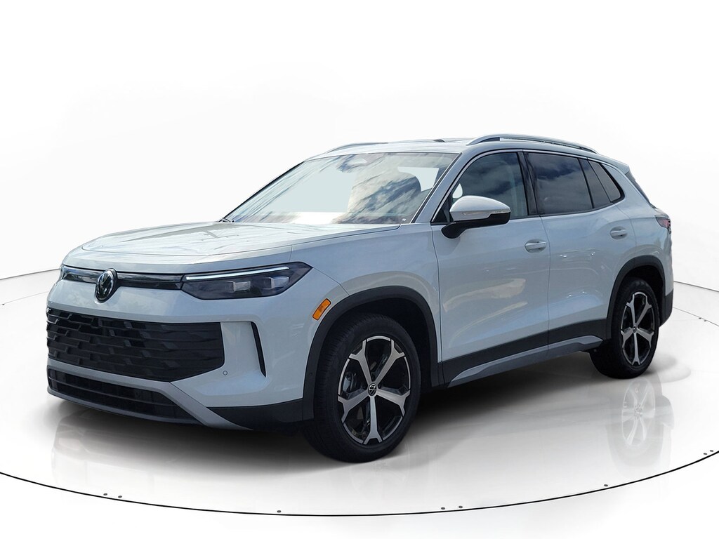 New 2026 Volkswagen Tiguan 2.0T SE SUV