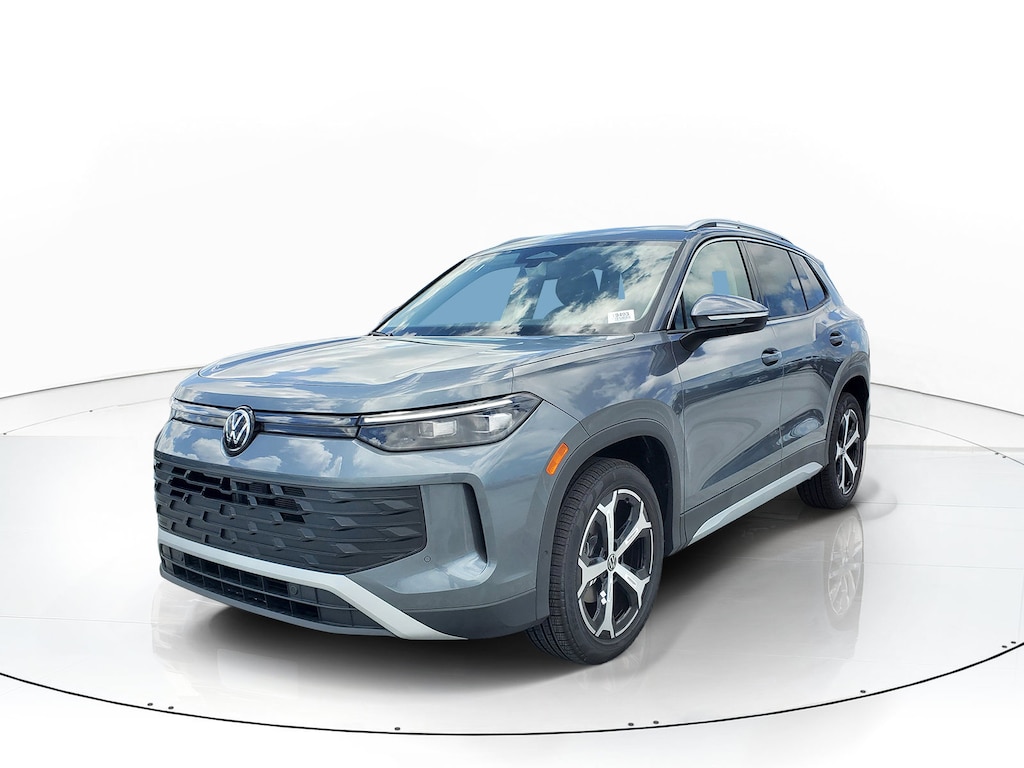 New 2026 Volkswagen Tiguan SE SUV