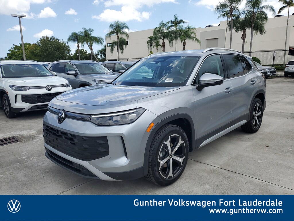 New 2025 Volkswagen Tiguan 2.0T SE SUV