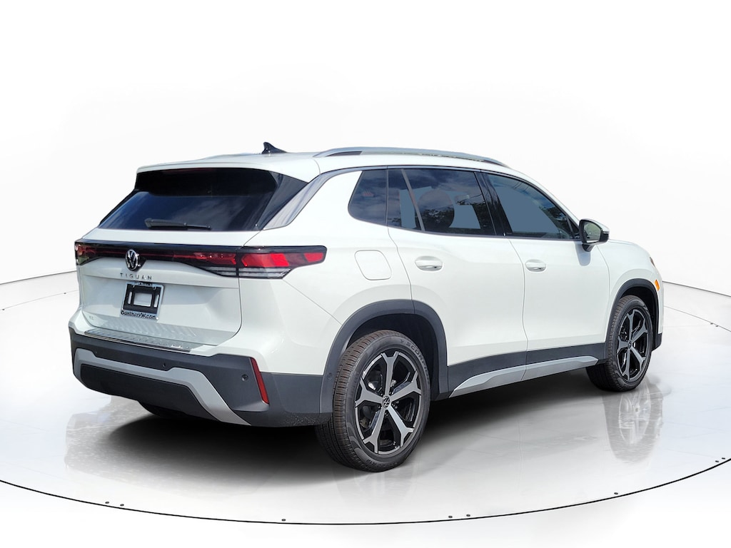 New 2026 Volkswagen Tiguan SE SUV
