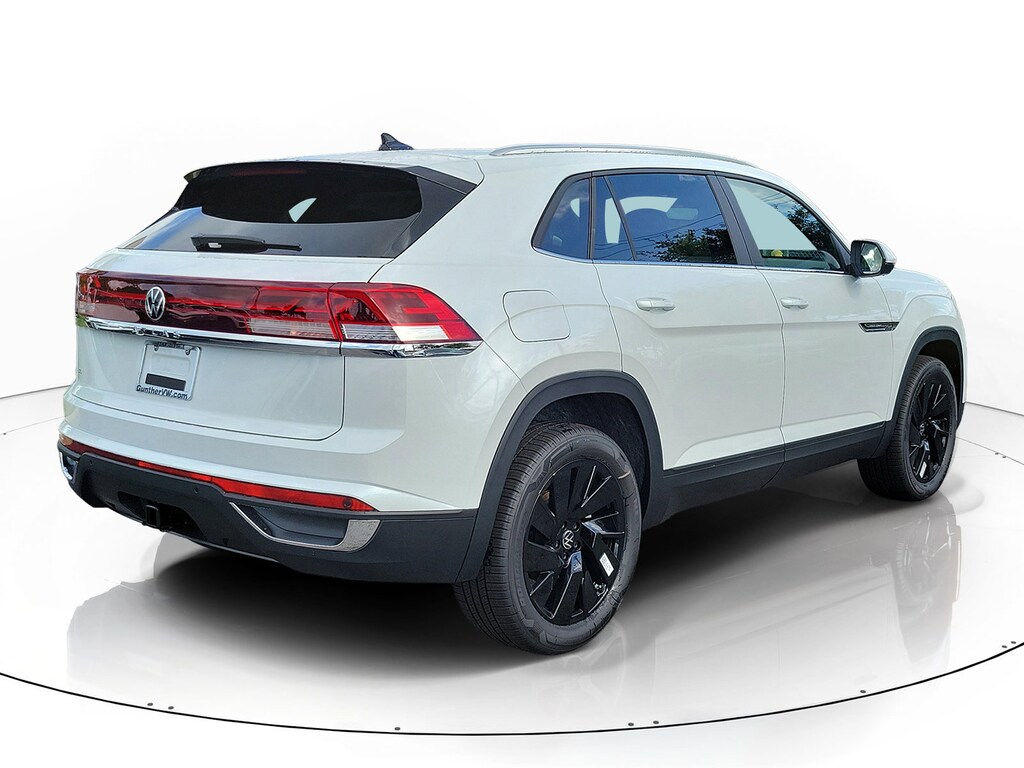 New 2026 Volkswagen Atlas Cross Sport 2.0T SE w/Technology SUV