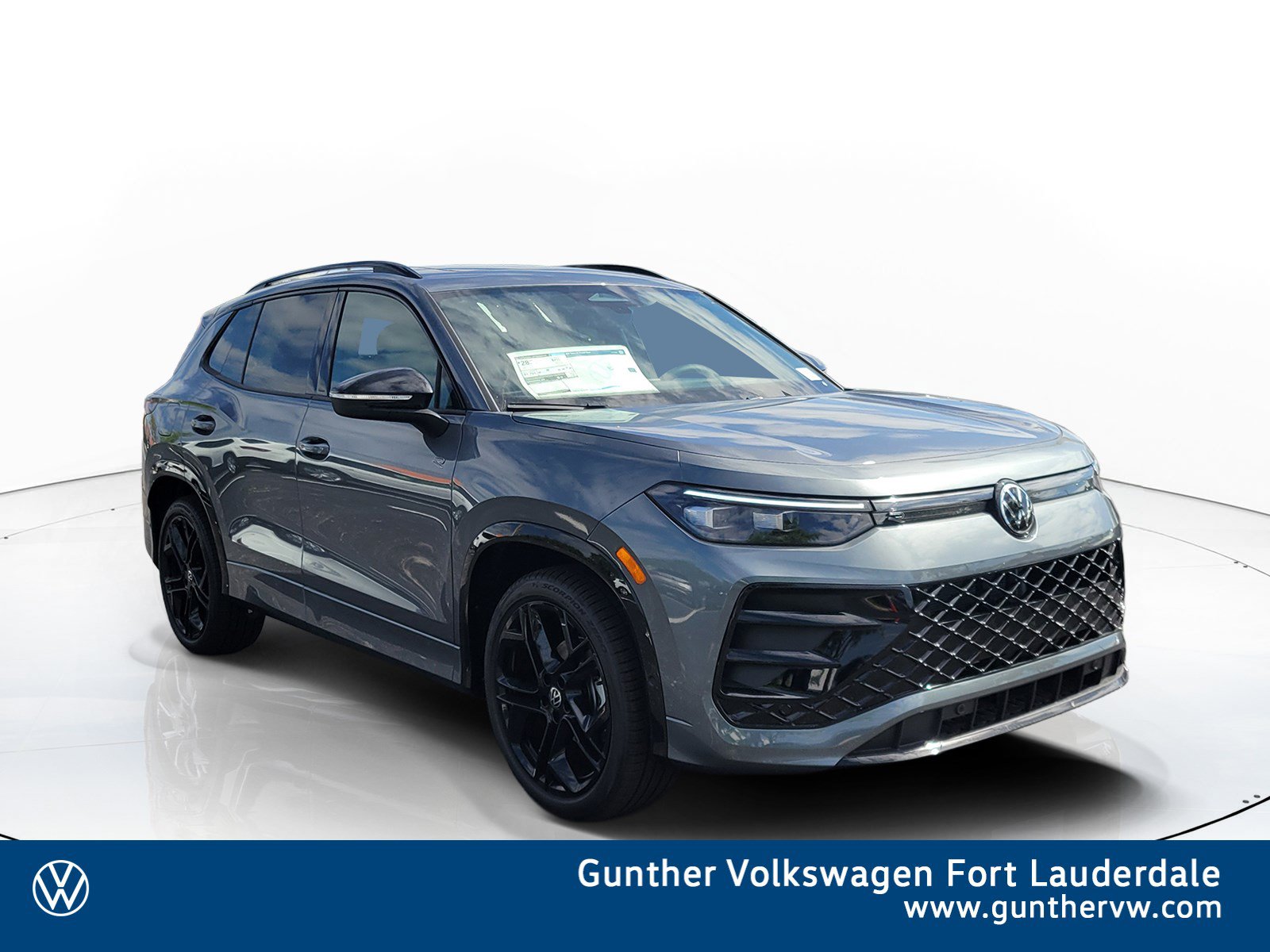 New 2026 Volkswagen Tiguan SE R-Line Black SUV