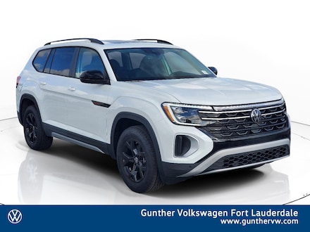 2024 Volkswagen Atlas 2.0T Peak Edition SEL SUV