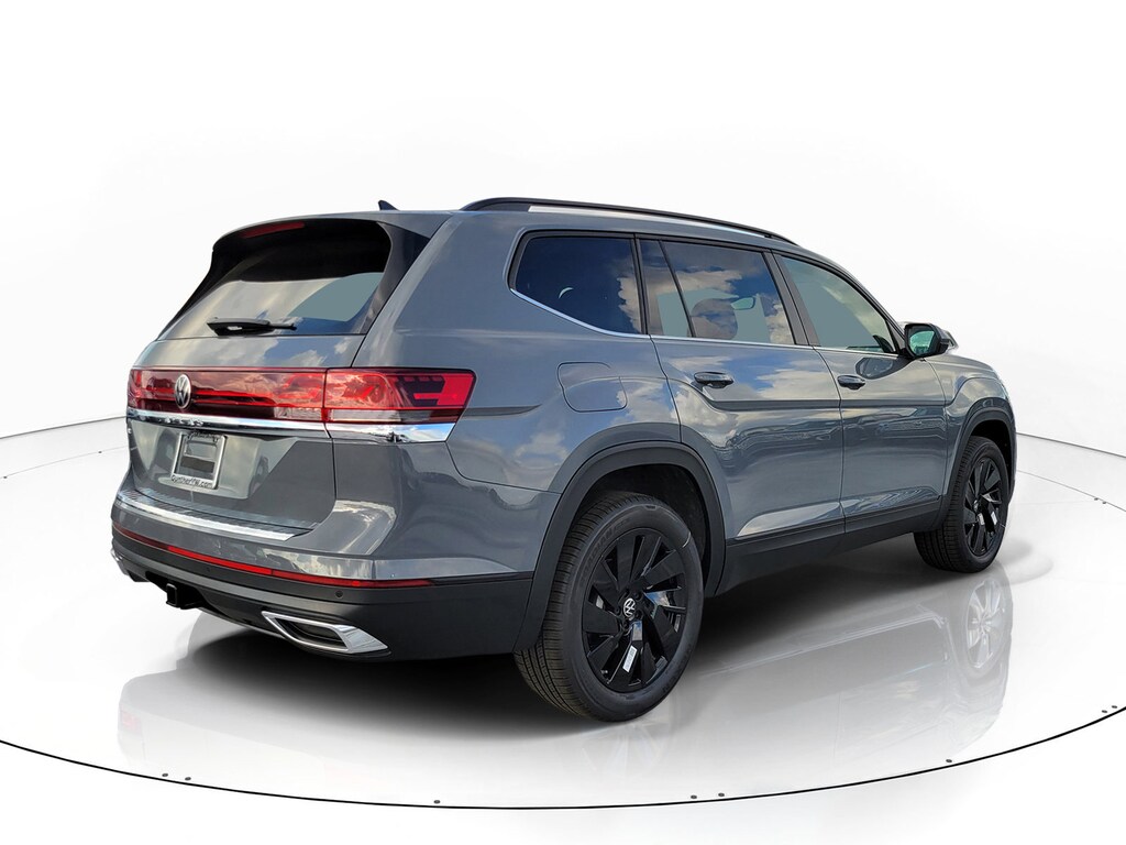 New 2026 Volkswagen Atlas SE w/Technology SUV