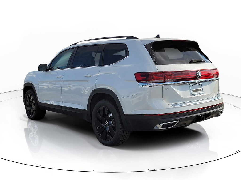 New 2026 Volkswagen Atlas SE w/Technology SUV