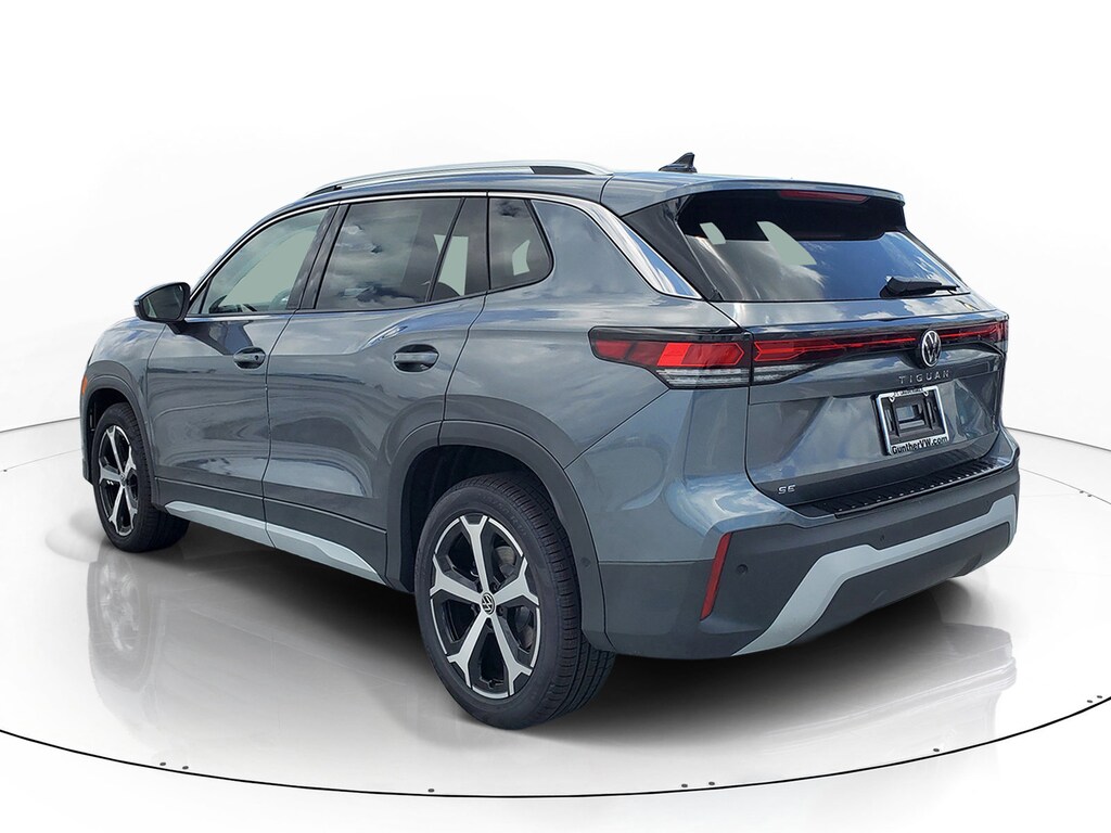 New 2026 Volkswagen Tiguan 2.0T SE SUV