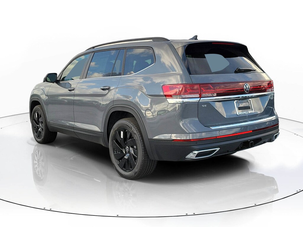 New 2026 Volkswagen Atlas SE w/Technology SUV