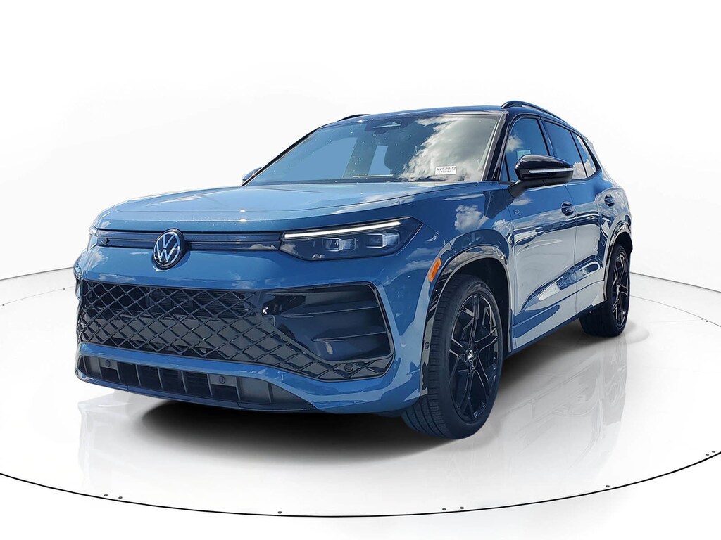 New 2026 Volkswagen Tiguan 2.0T SE R-Line Black SUV