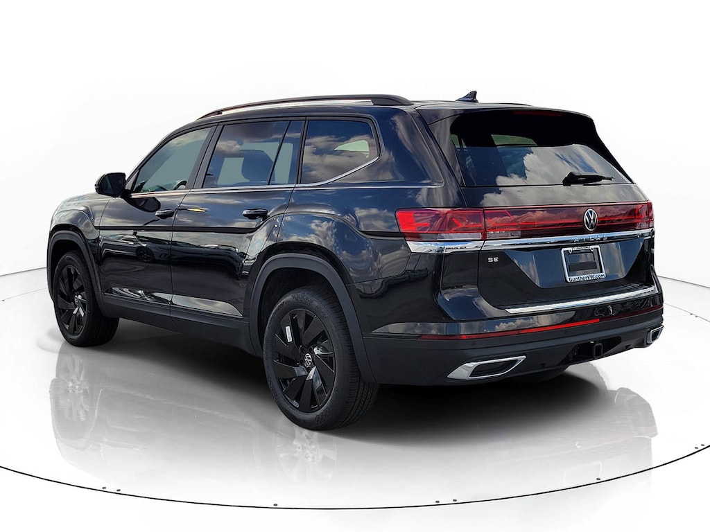 New 2026 Volkswagen Atlas SE w/Technology SUV