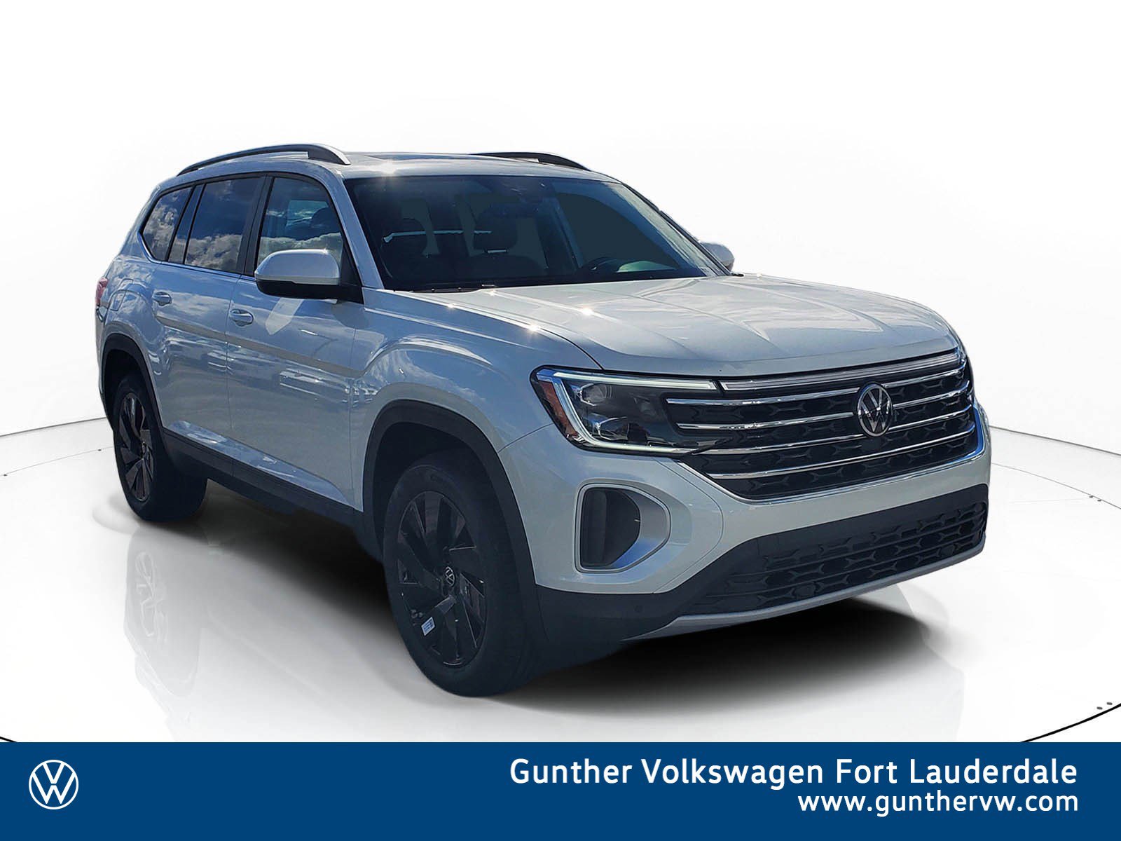 New 2026 Volkswagen Atlas SE w/Technology SUV