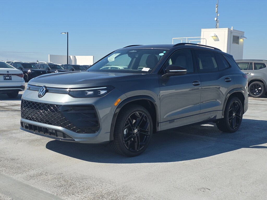 New 2026 Volkswagen Tiguan 2.0T SE R-Line Black SUV