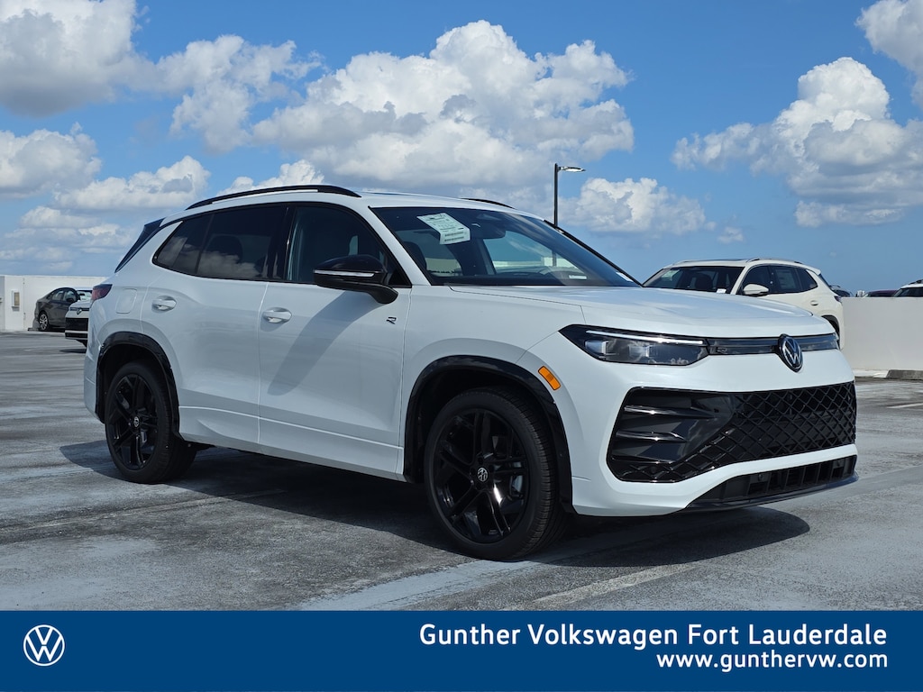 New 2026 Volkswagen Tiguan 2.0T SE R-Line Black SUV