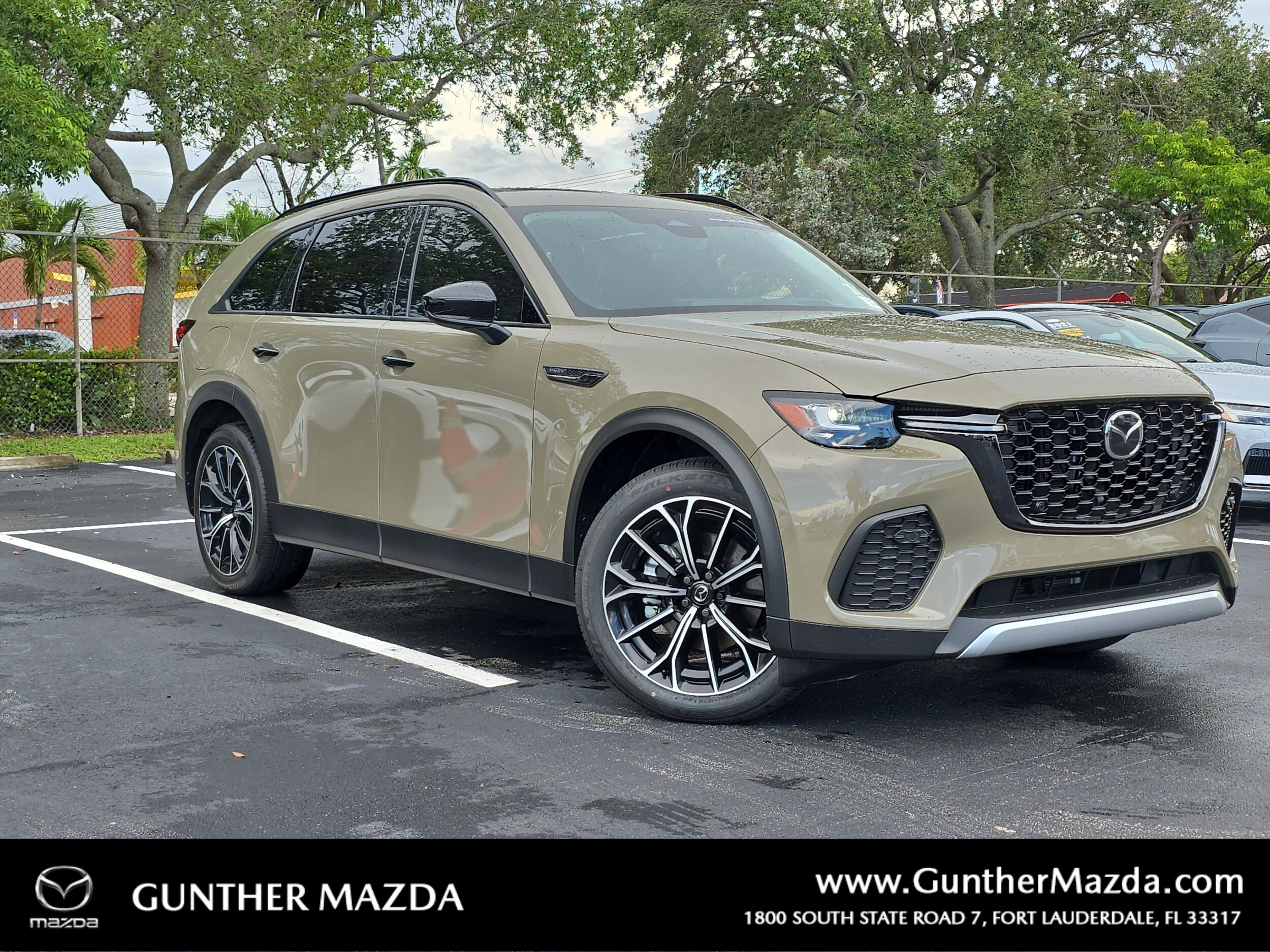 2025 Mazda CX-70 Premium Package's photo